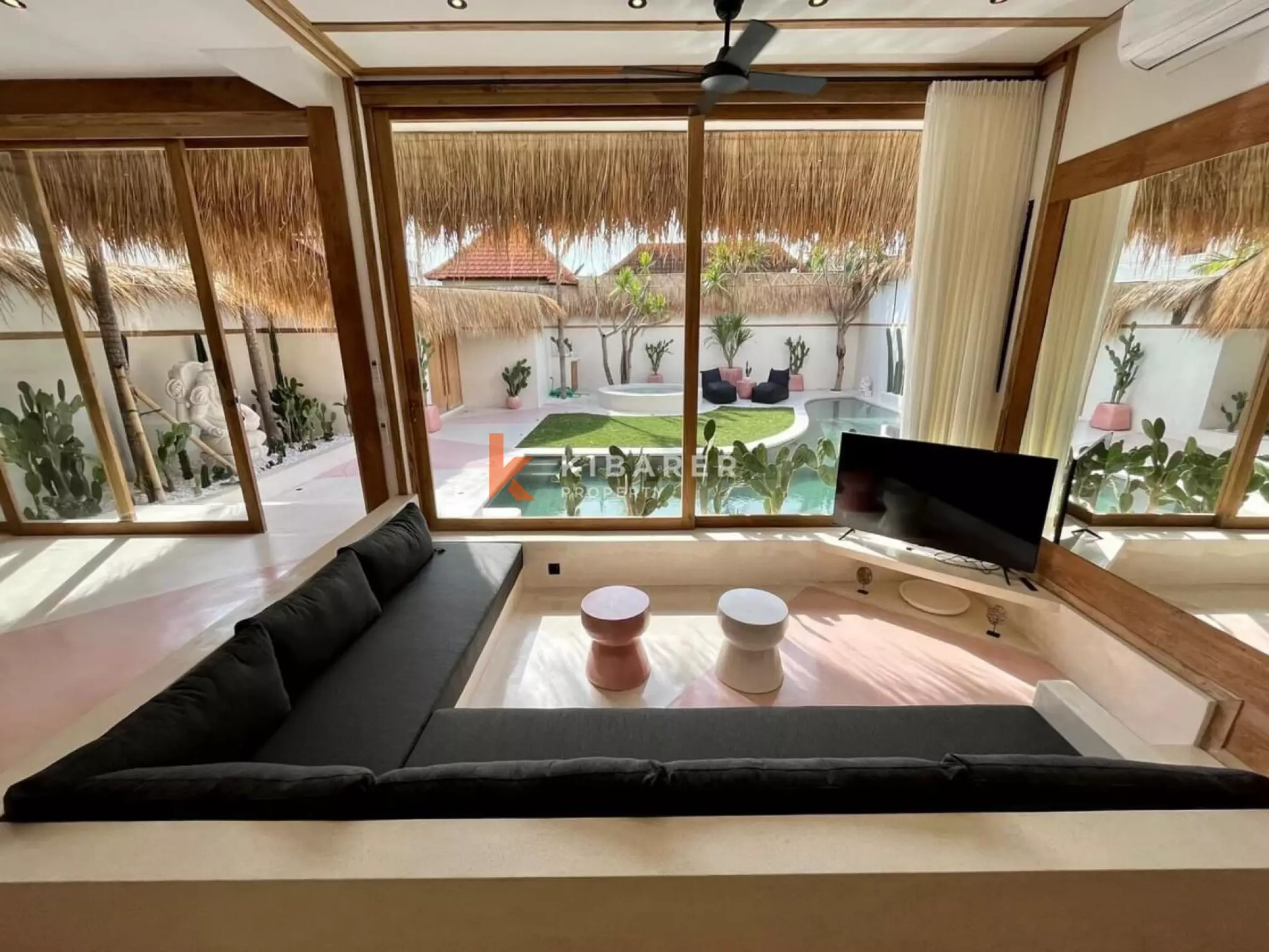 Tropical Escape – Three Bedroom Villa with Jacuzzi & Private Pool in Berawa — image 6