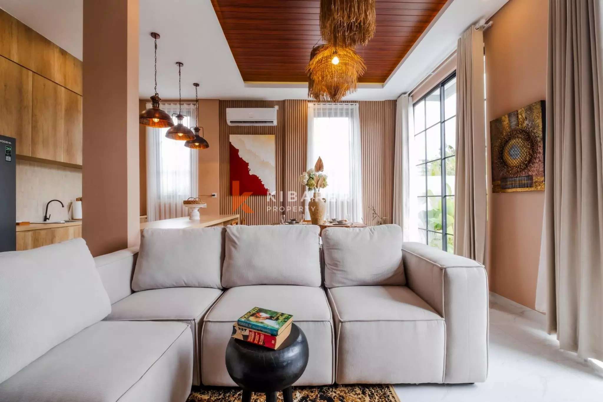 Stylish Modern Three-Bedroom Villa with Private Pool in Prime Berawa — image 9