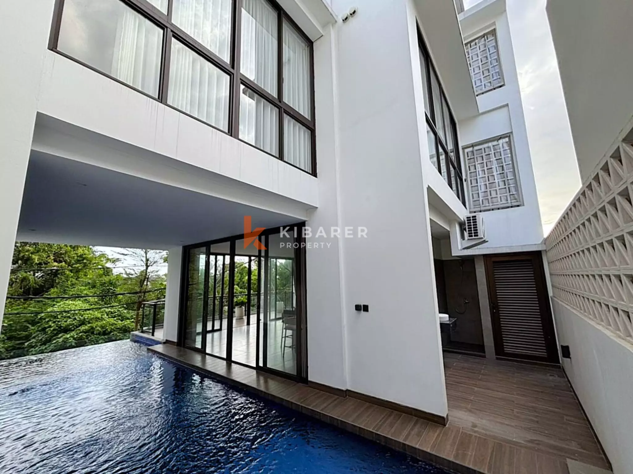 An Urban Tropical Three Bedroom Townhouse Crafted for Modern Living in Berawa — image 1