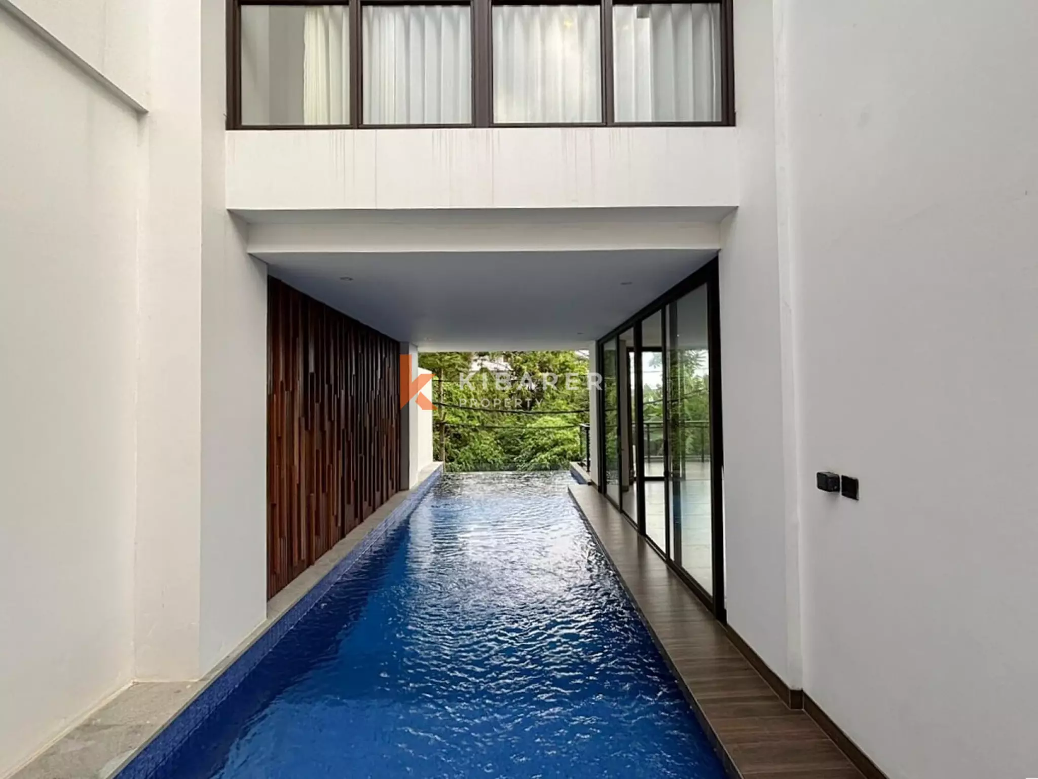 An Urban Tropical Three Bedroom Townhouse Crafted for Modern Living in Berawa — image 11