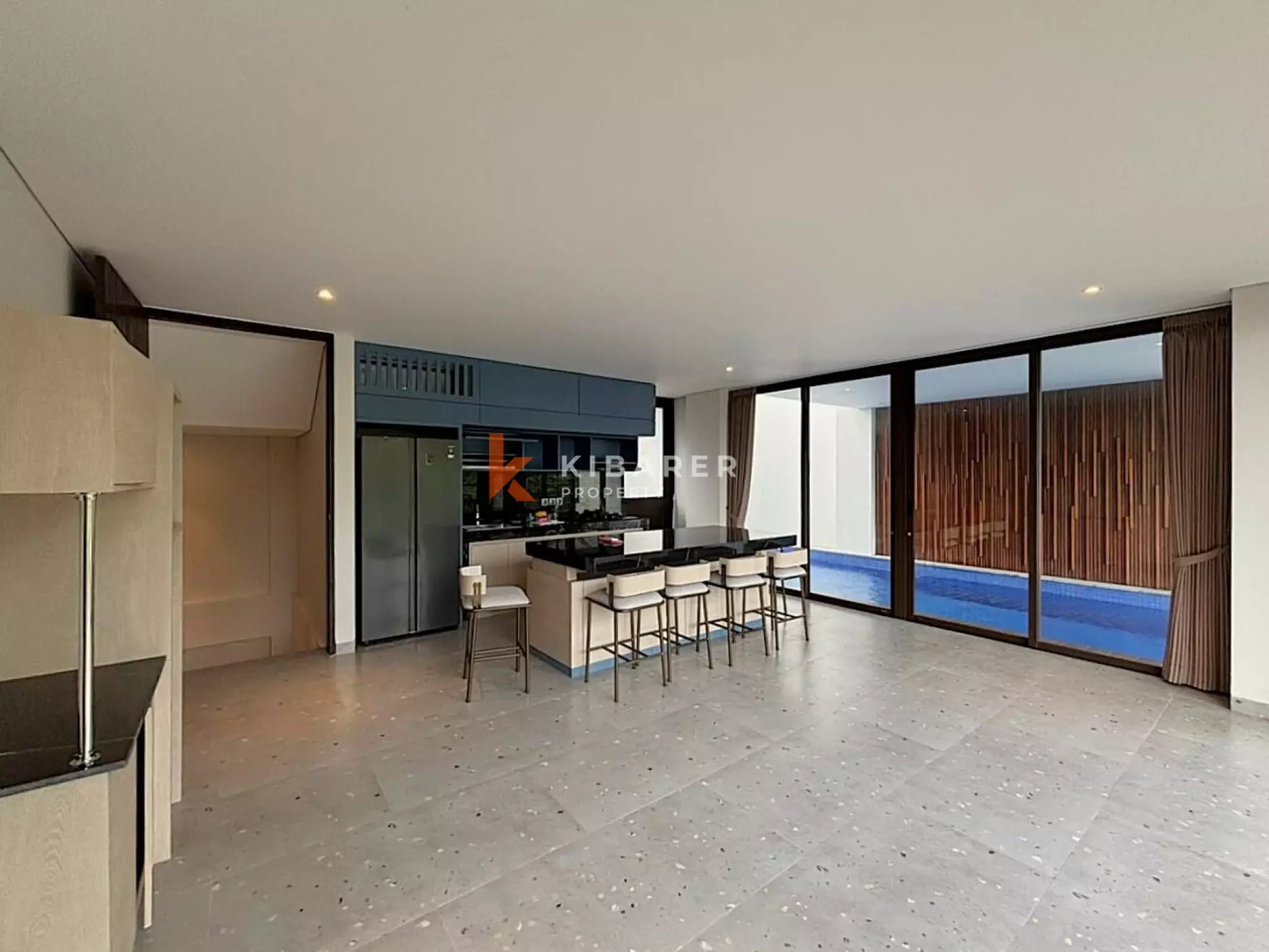An Urban Tropical Three Bedroom Townhouse Crafted for Modern Living in Berawa — image 4