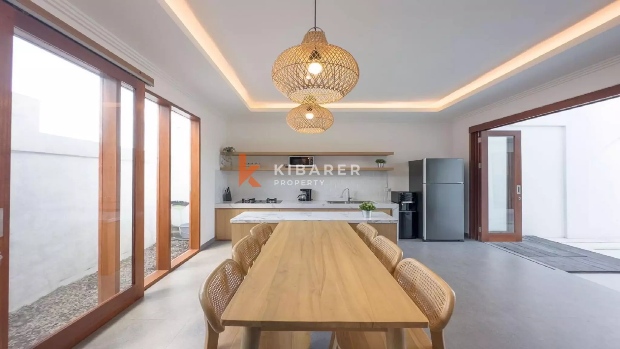Modern Island Escape Three-Bedrooms Villa with Rice Field View Near Berawa & Batu Bolong — image 5
