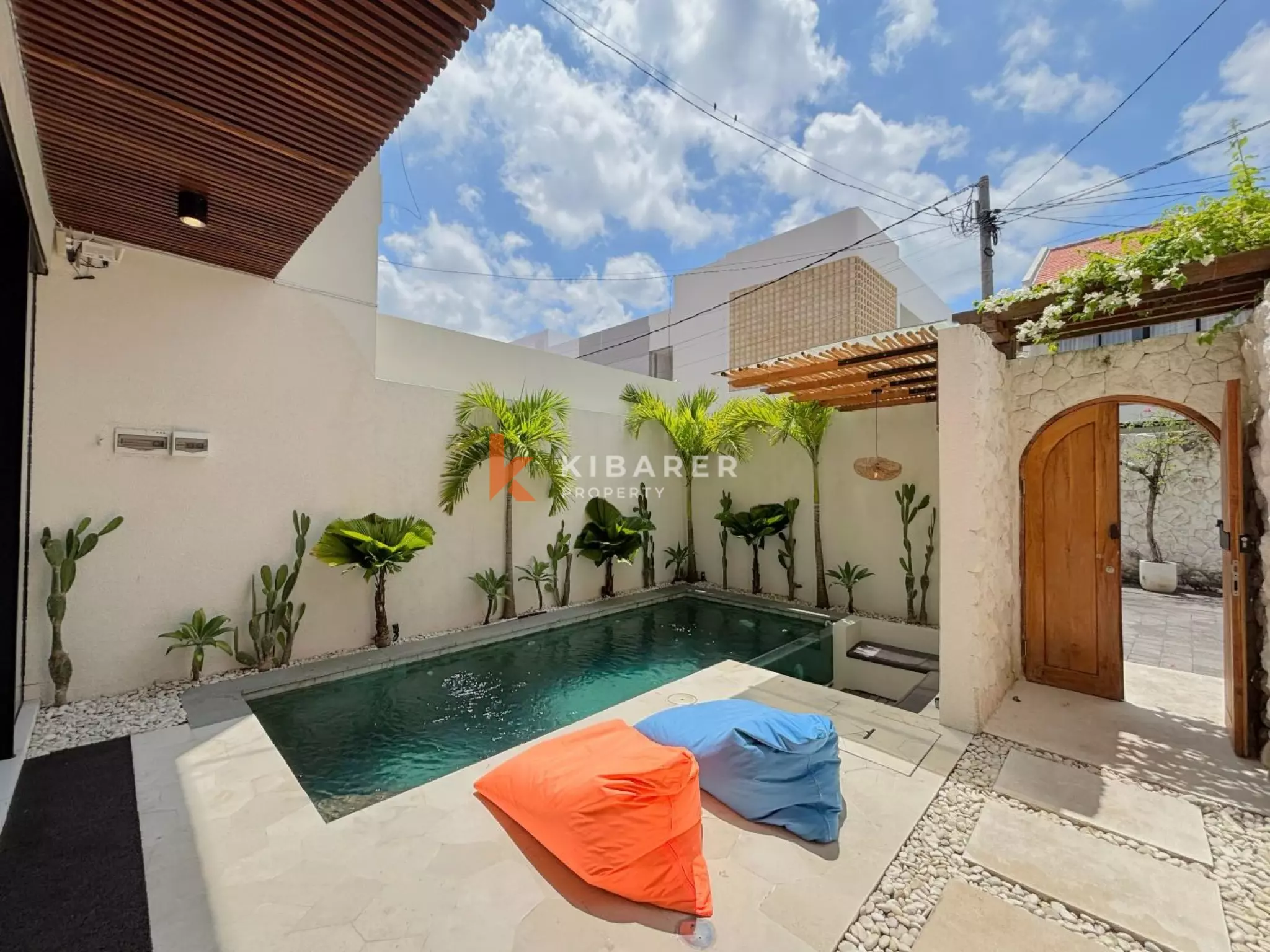 Stylish Contemporary Three Bedroom Villa Near Canggu Hotspots
