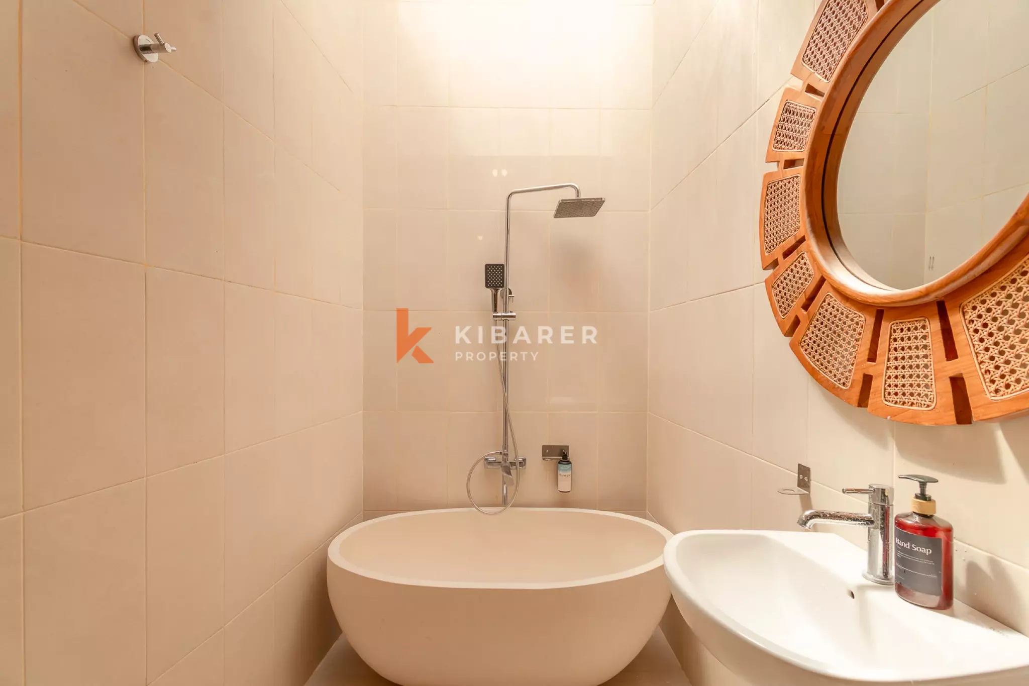 Modern New Build Four Bedroom Villa in Ungasan — image 11