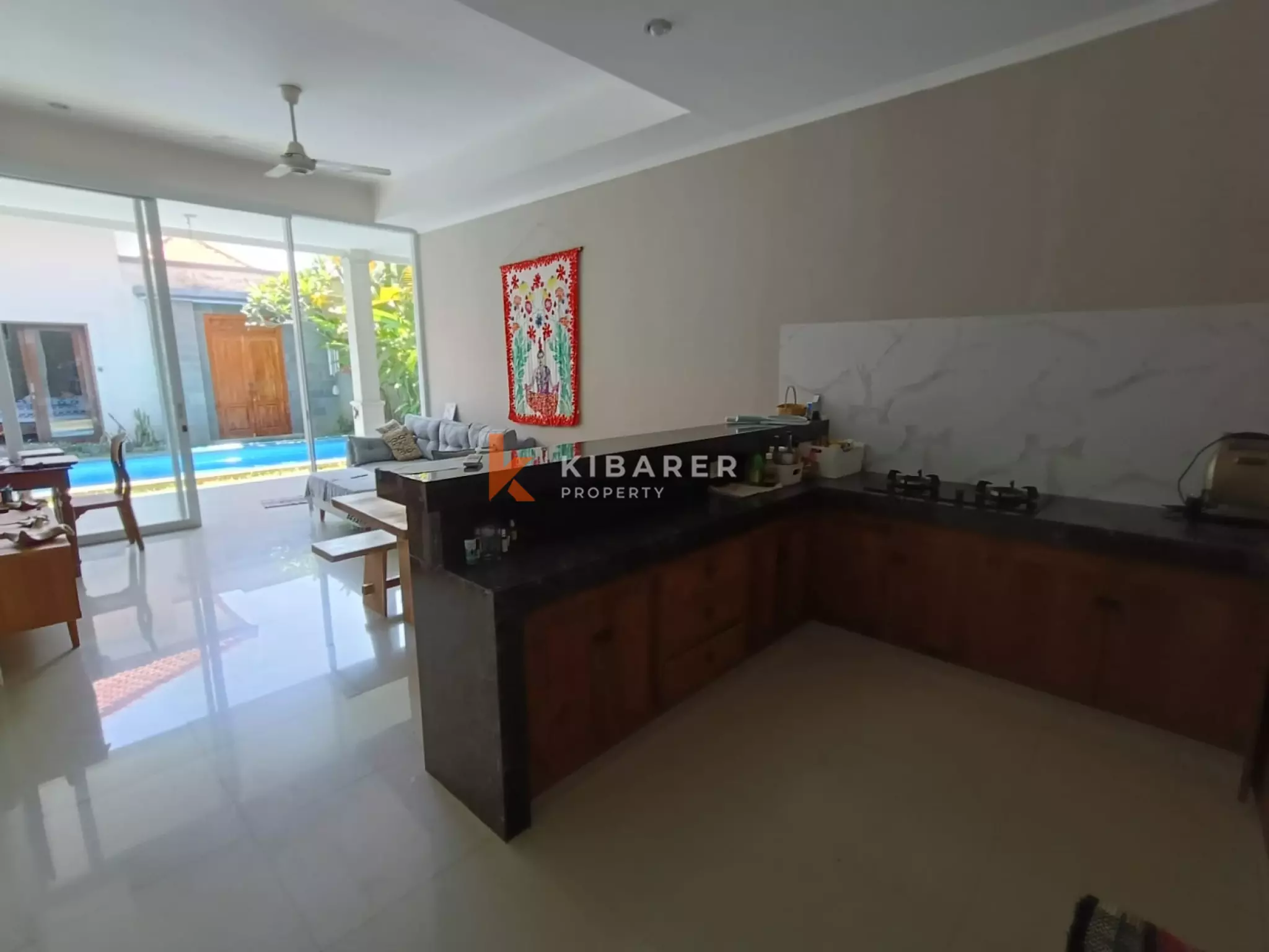Charming Three-Bedroom Closed Living Room Villa in Kerobokan — image 6