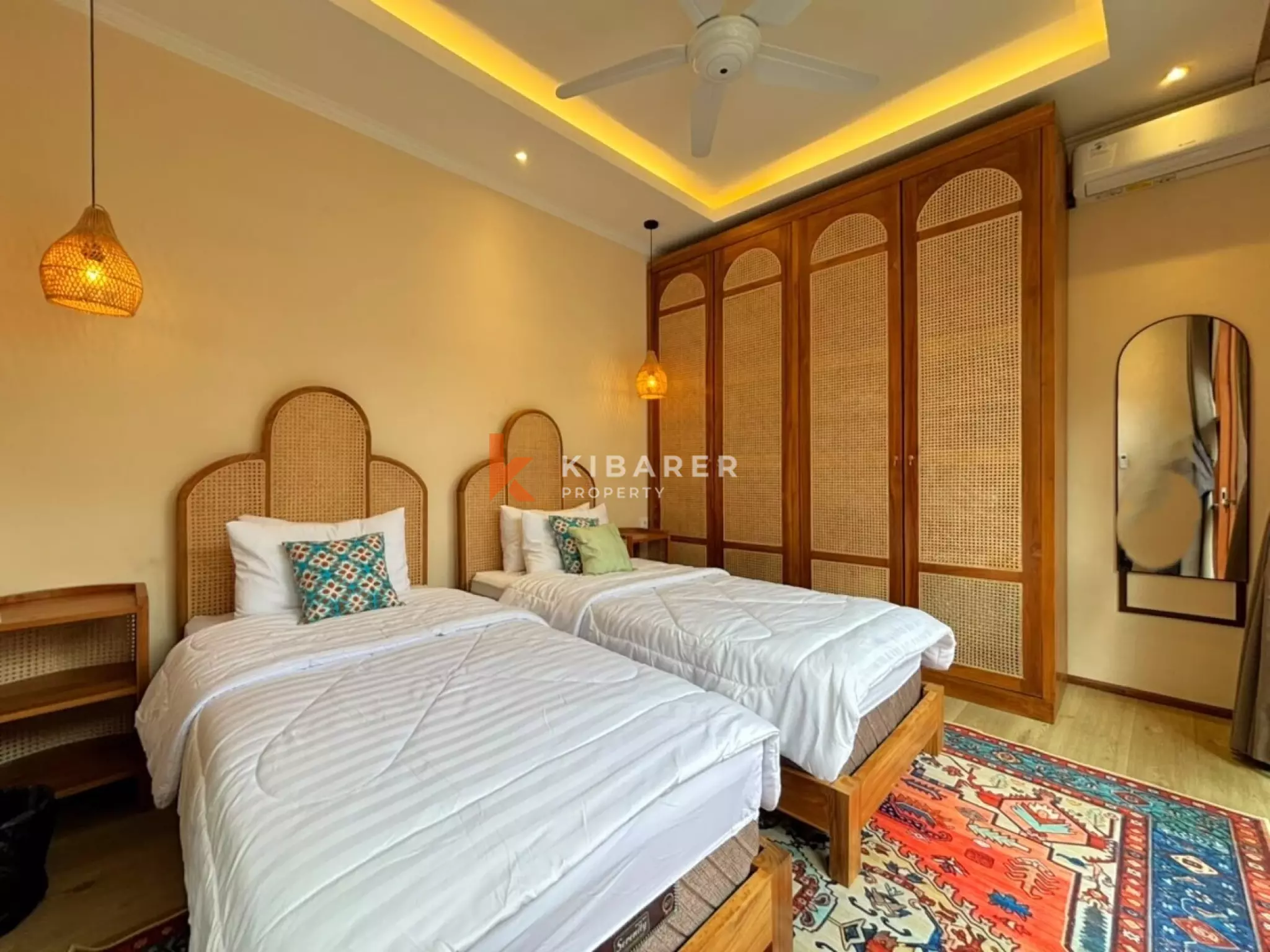 Elegant Three Bedroom Rooftop Pool Villa Near Bali's Best Beaches in Ungasan — image 14
