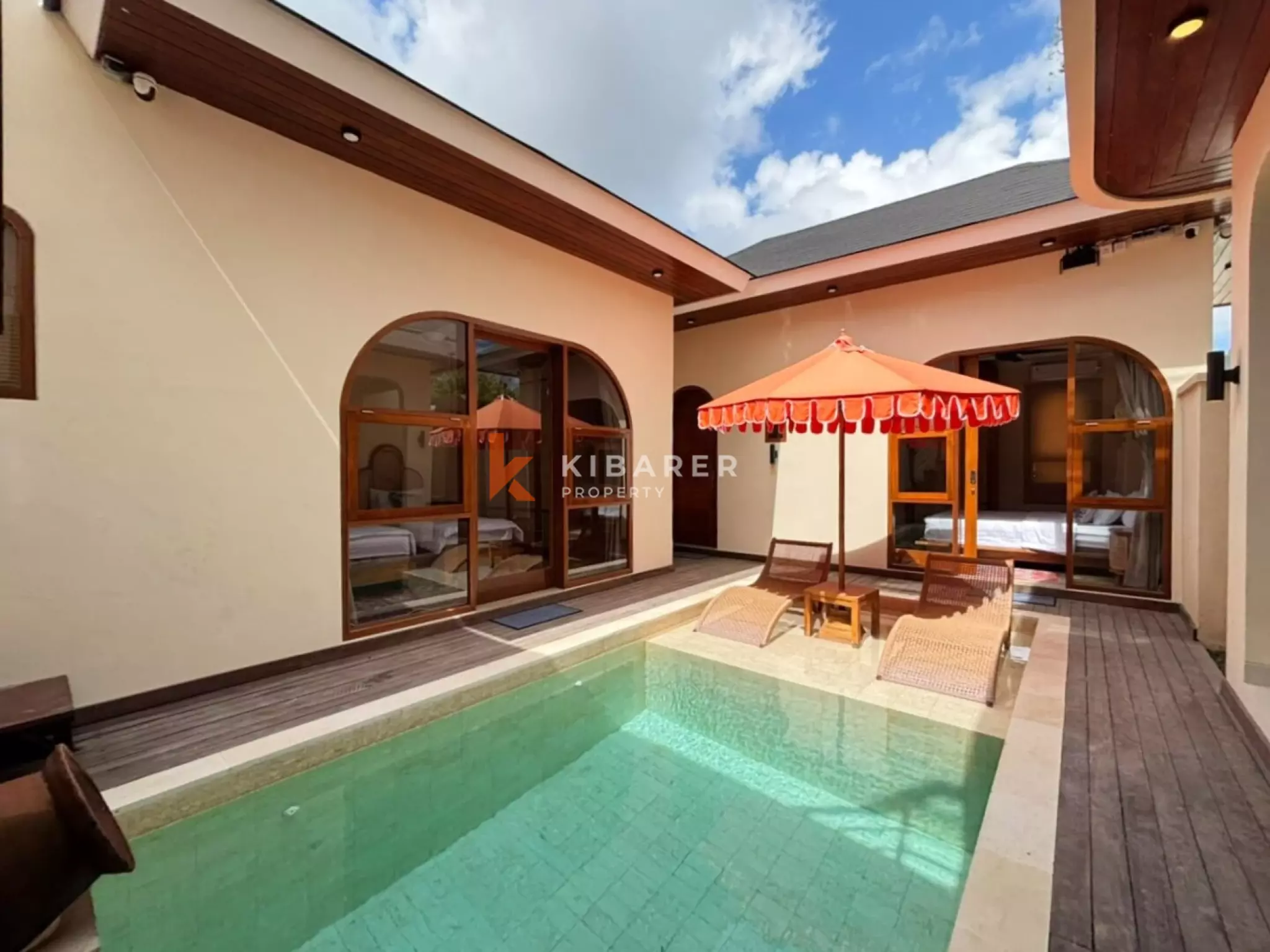 Elegant Three Bedroom Rooftop Pool Villa Near Bali's Best Beaches in Ungasan — image 2