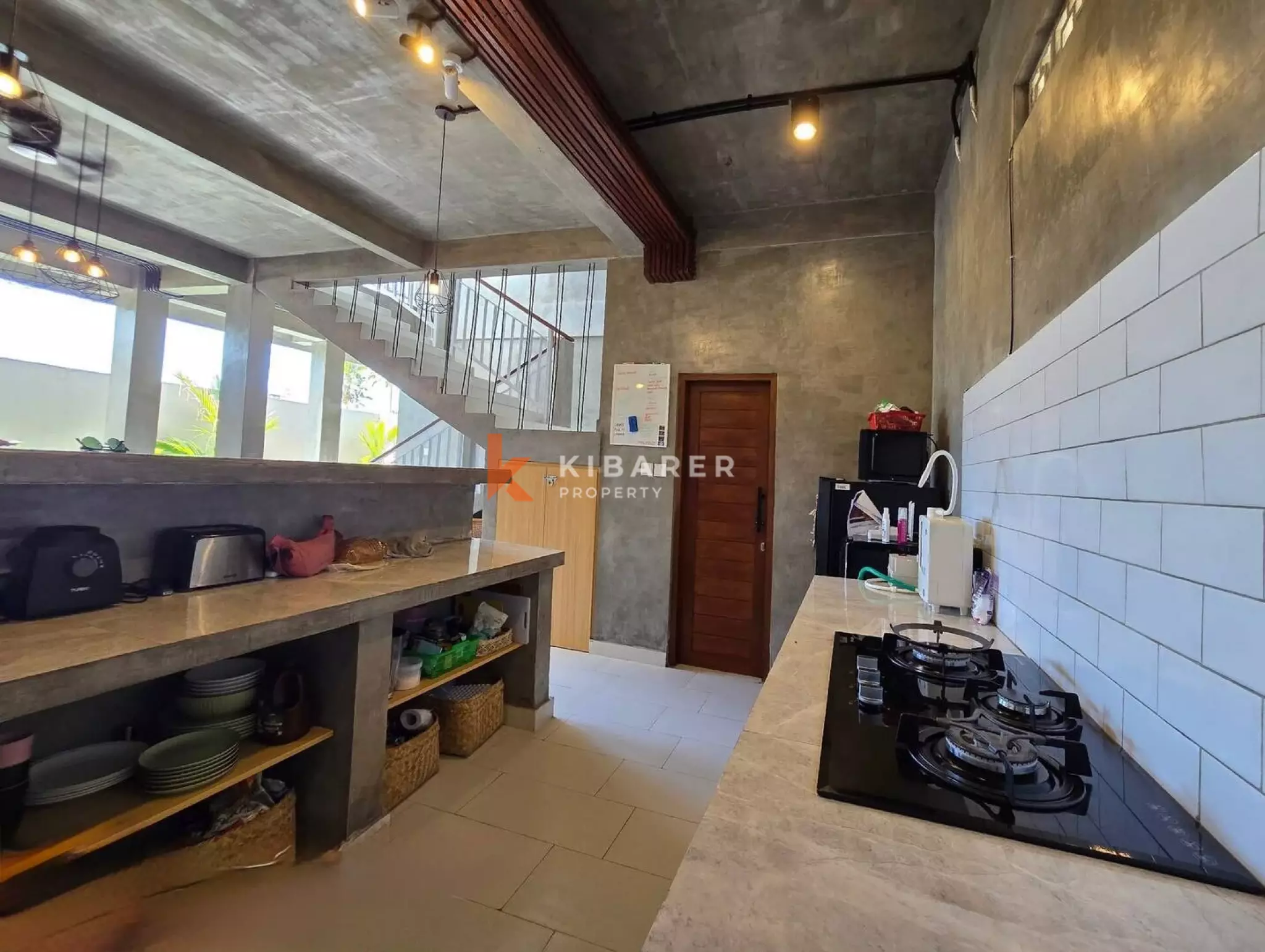 Prime Berawa Three Bedroom Open Living Villa Near Beach and cafes — image 5