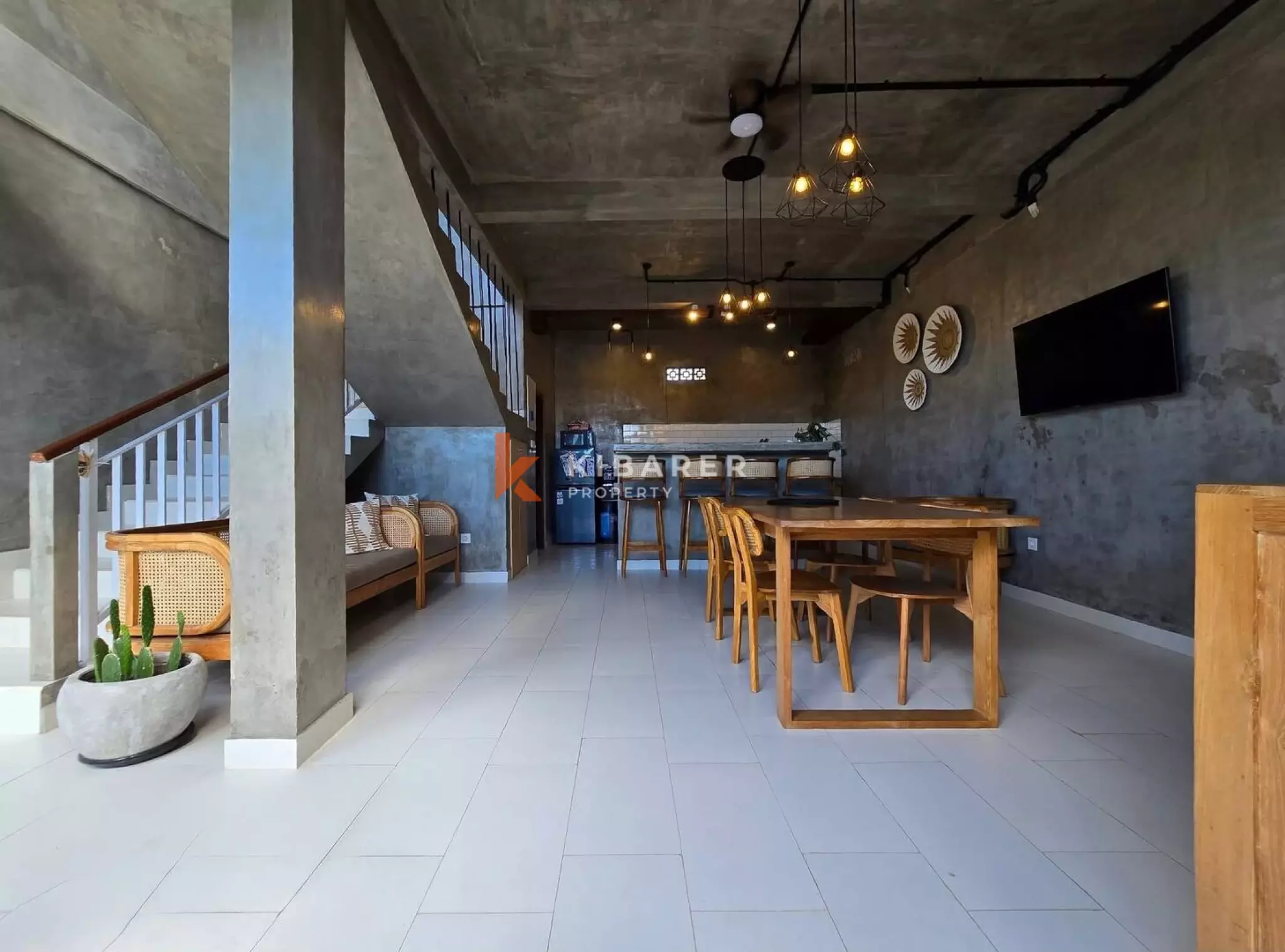 Prime Berawa Three Bedroom Open Living Villa Near Beach and cafes — image 8