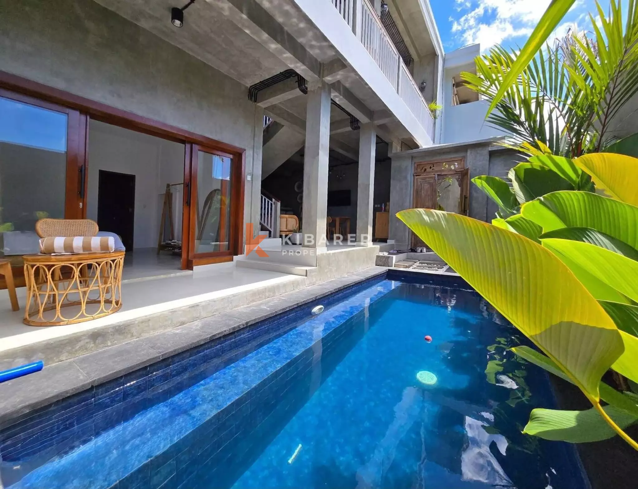 Prime Berawa Three Bedroom Open Living Villa Near Beach and cafes — image 1