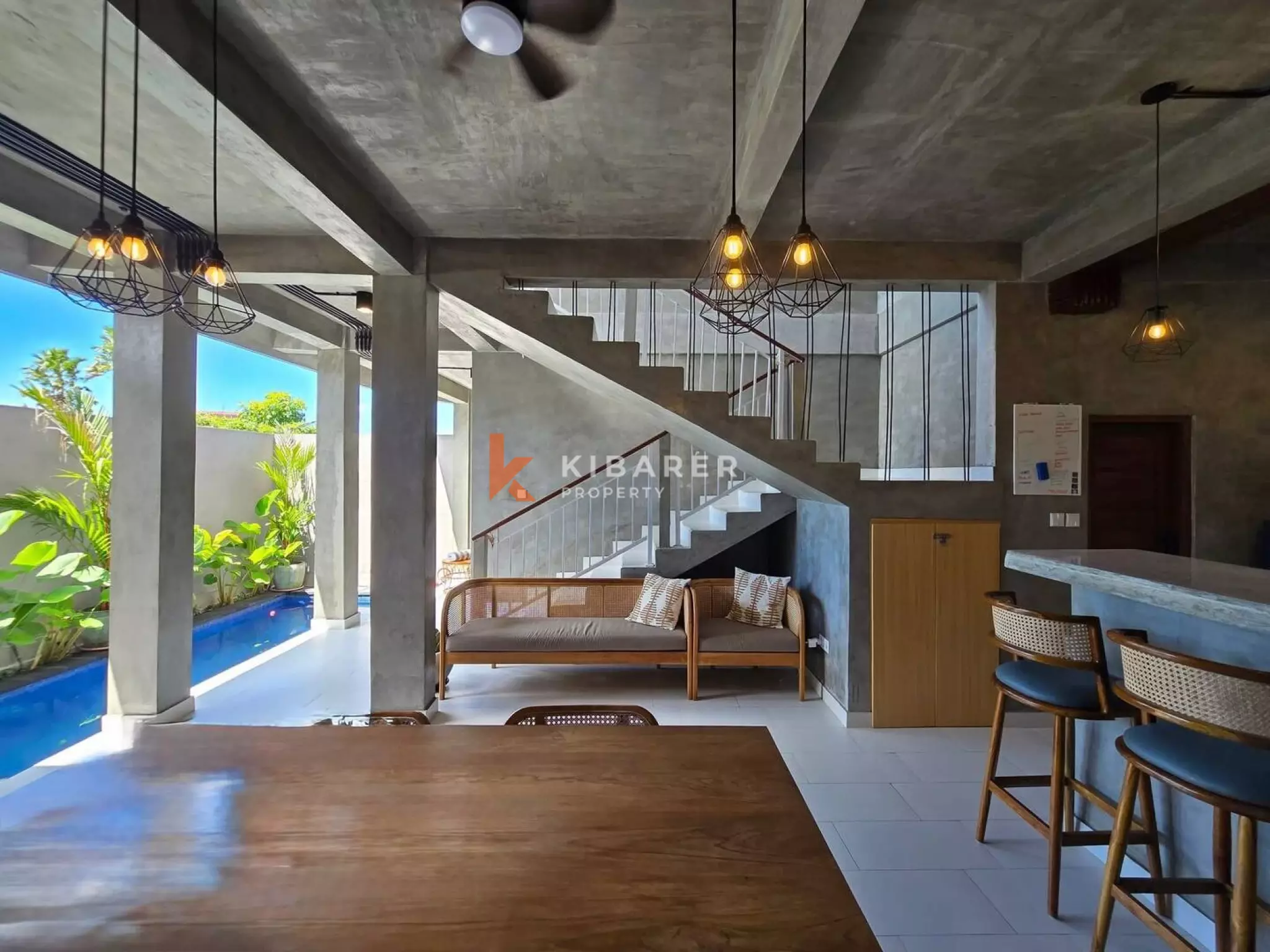 Prime Berawa Three Bedroom Open Living Villa Near Beach and cafes — image 2