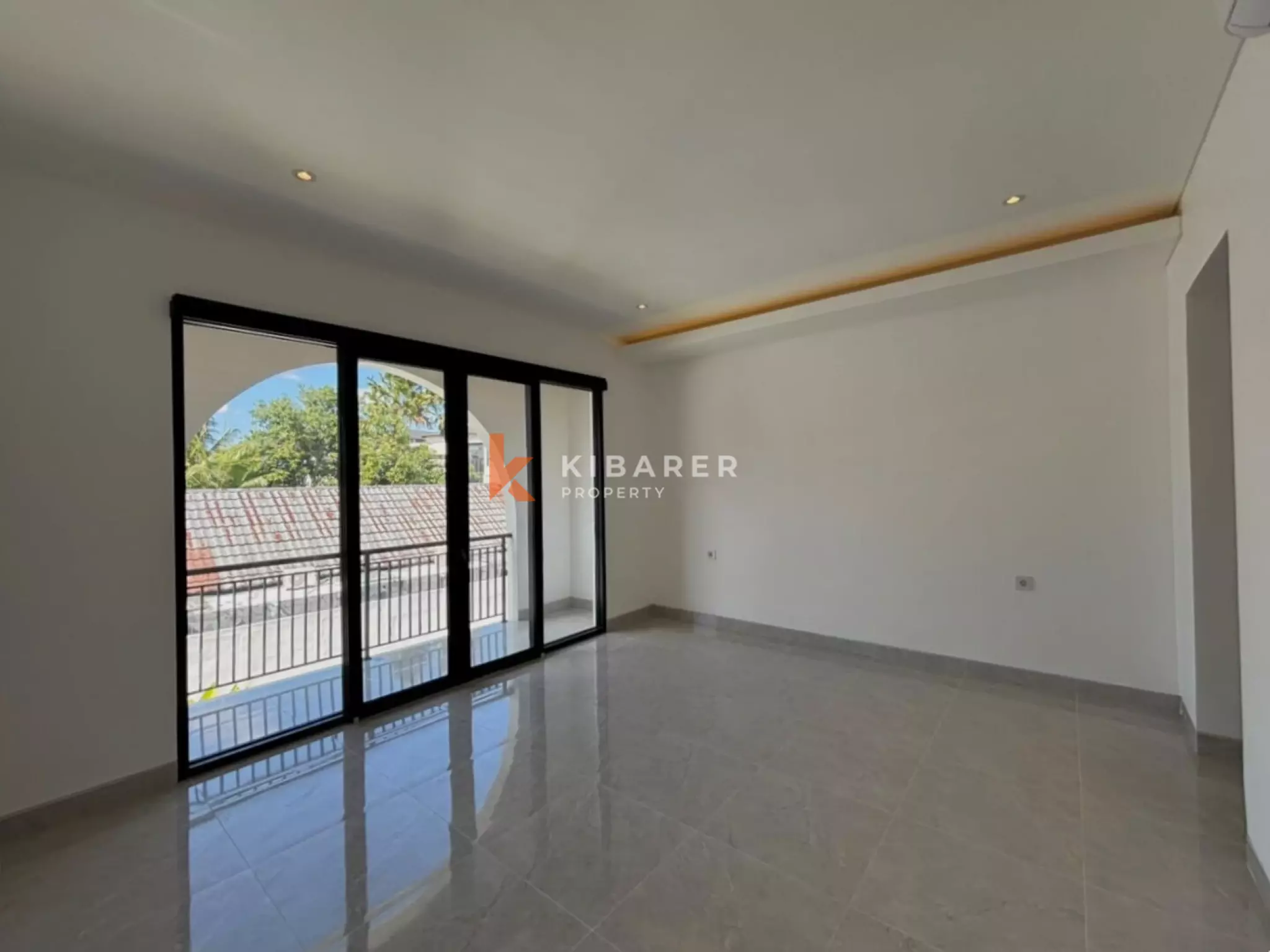 Stylish Two Bedroom Unfurnished Villa for Yearly Rent in Berawa — image 12