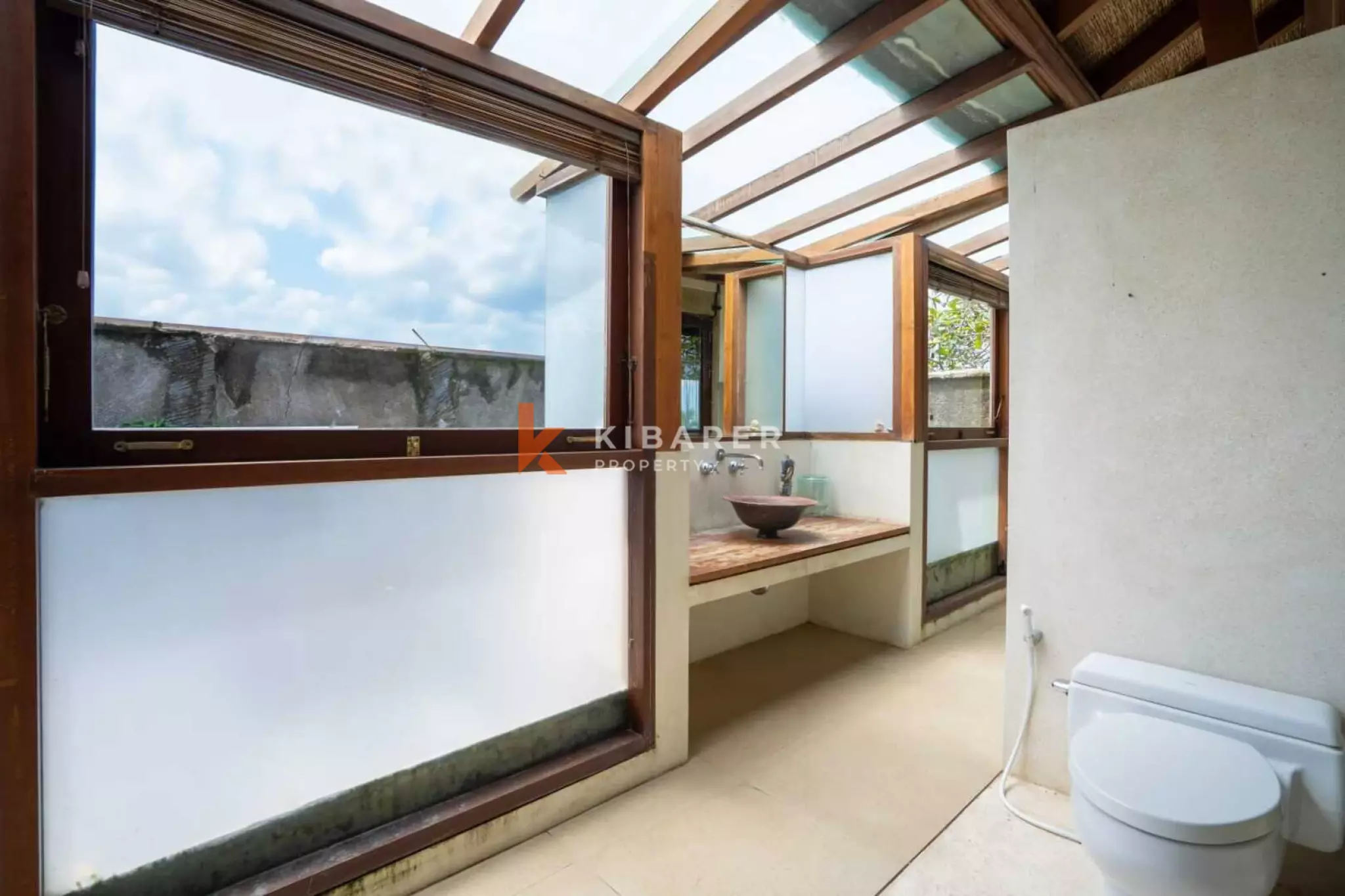 Tranquil Four Bedroom Villa with Resort-Style Living in Ungasan — image 13