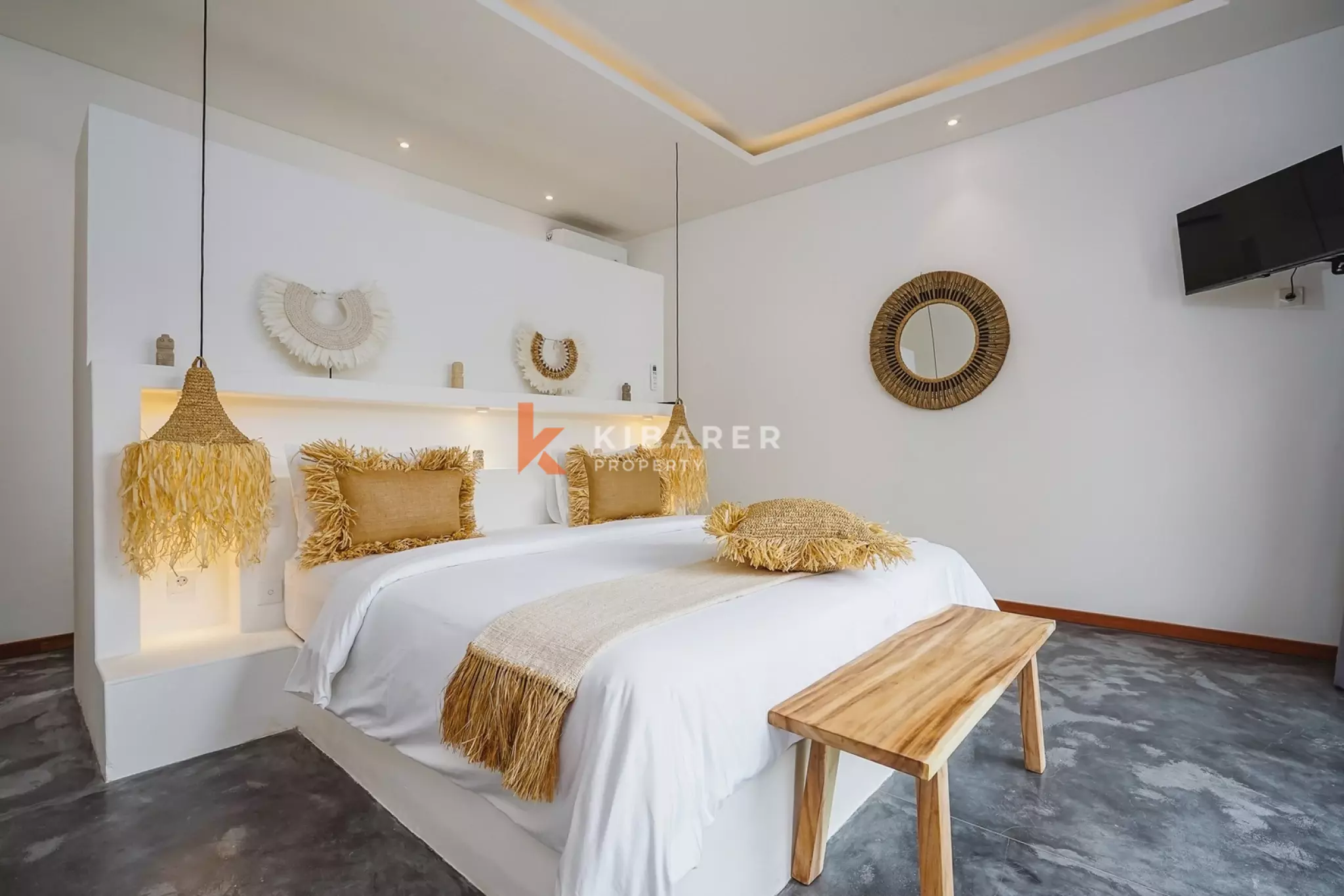 Tropical Romantic Ambiance – One-Bedroom Villa Very Close to Nyanyi Beach — image 8