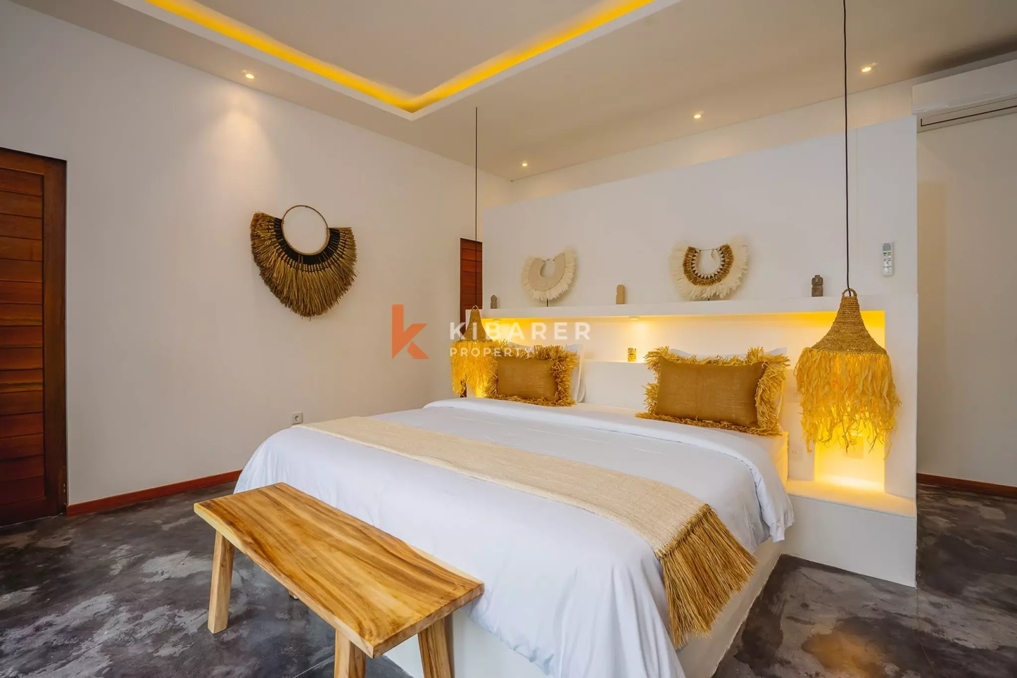 Tropical Romantic Ambiance – One-Bedroom Villa Very Close to Nyanyi Beach — image 7