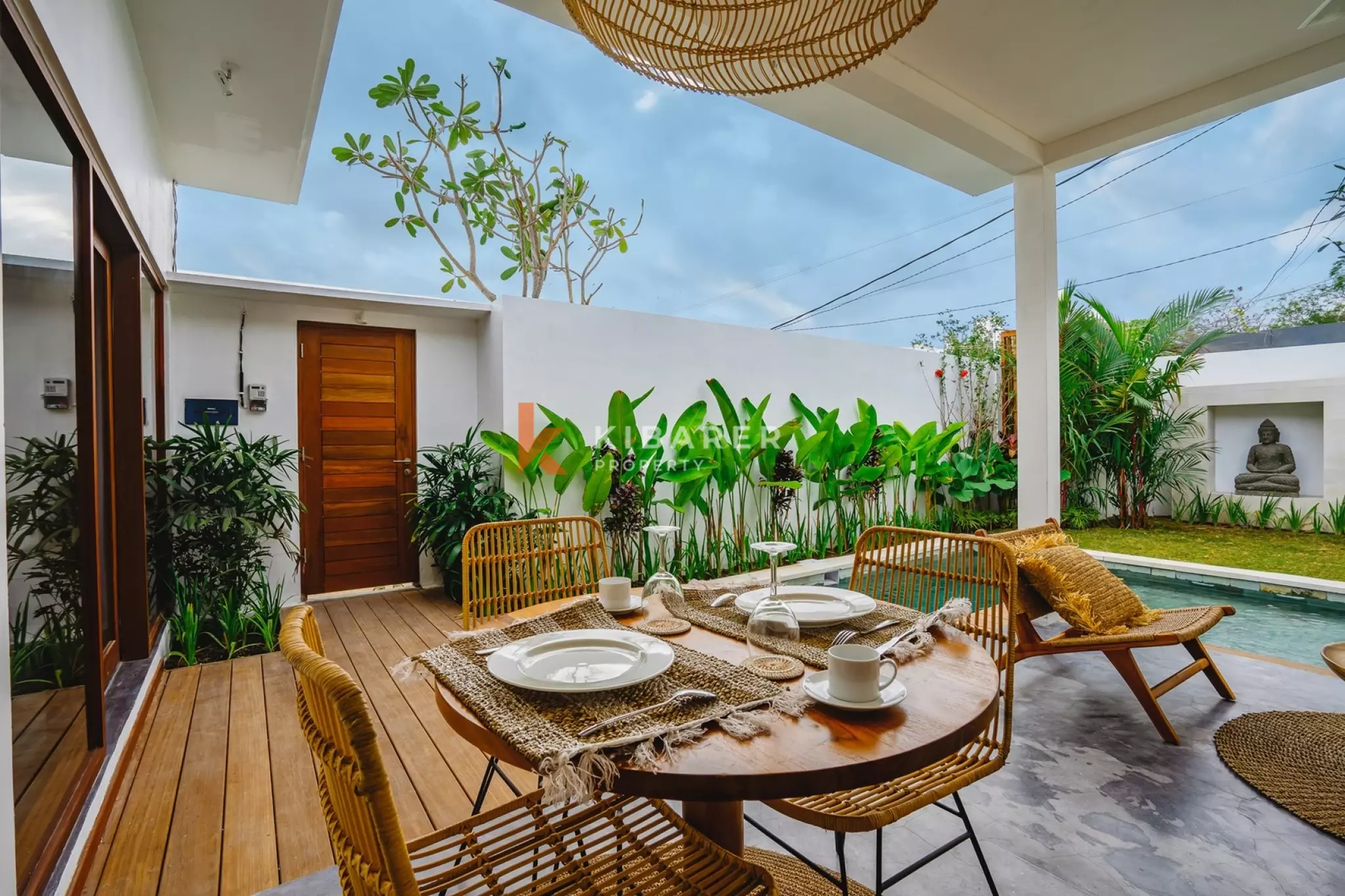 Tropical Romantic Ambiance – One-Bedroom Villa Very Close to Nyanyi Beach — image 5