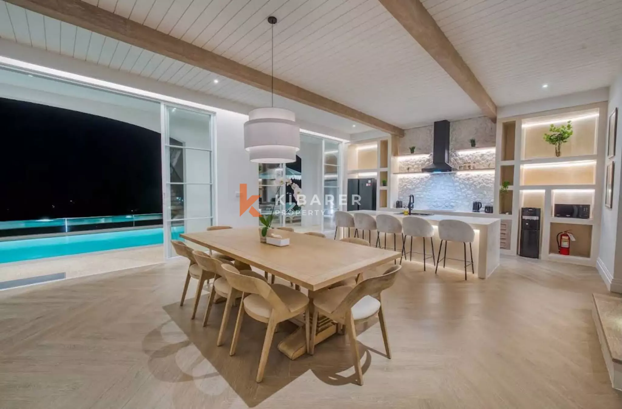 Modern Four-Bedroom Villa with Panoramic Sea Views & Rooftop in Ungasan — image 16
