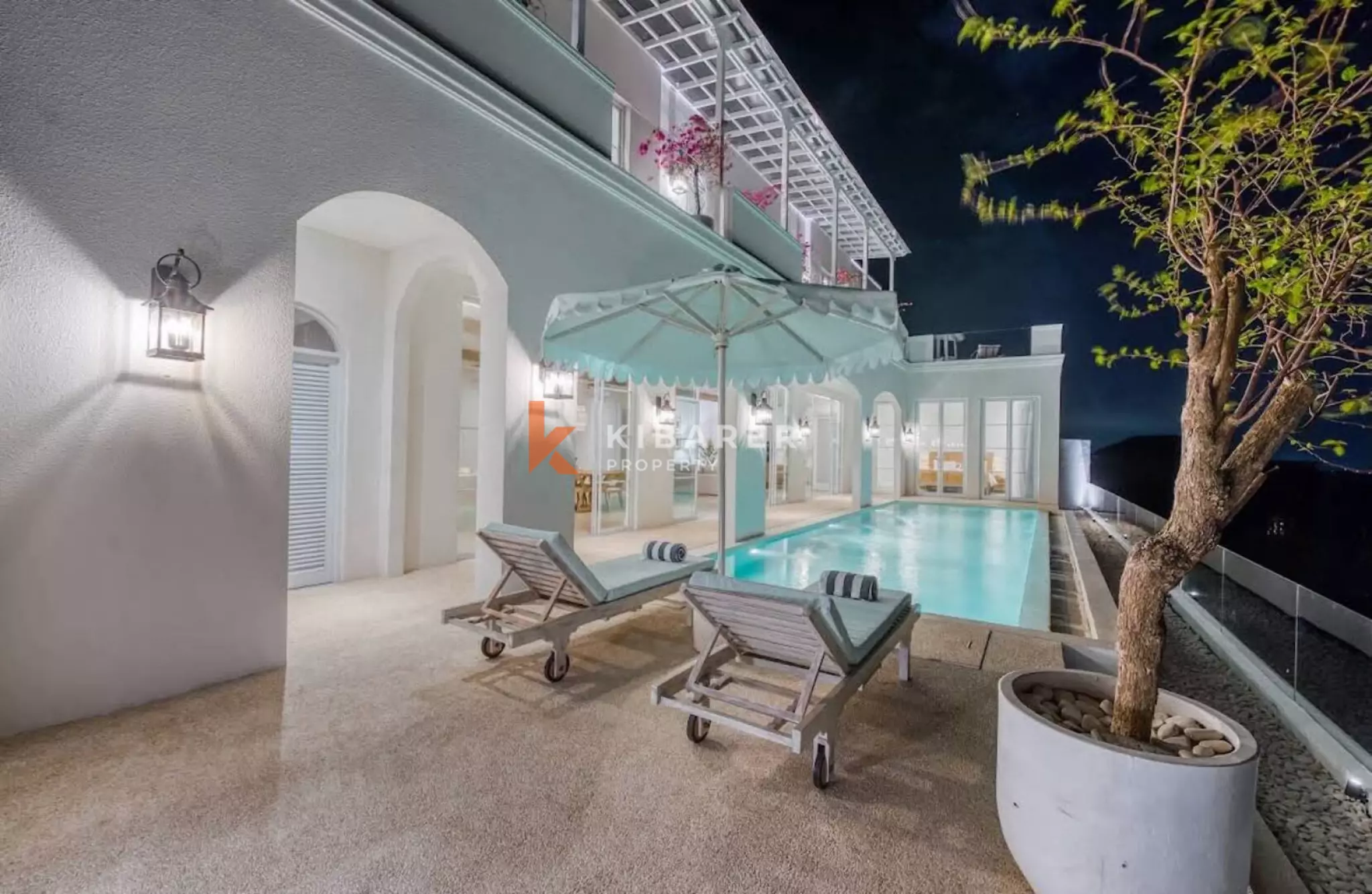 Modern Four-Bedroom Villa with Panoramic Sea Views & Rooftop in Ungasan — image 14