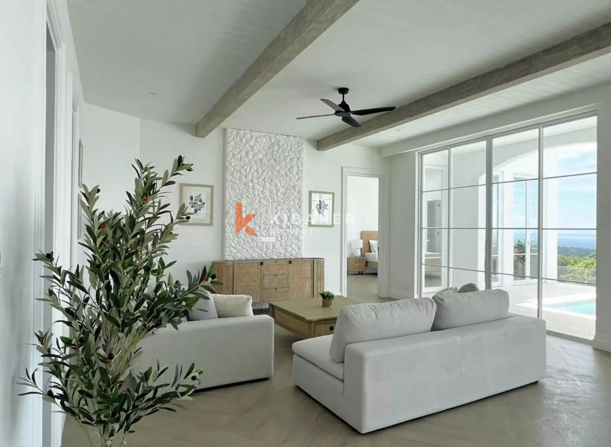 Luxury Four Bedroom Ocean View Rooftop Villa in Prime Ungasan — image 6