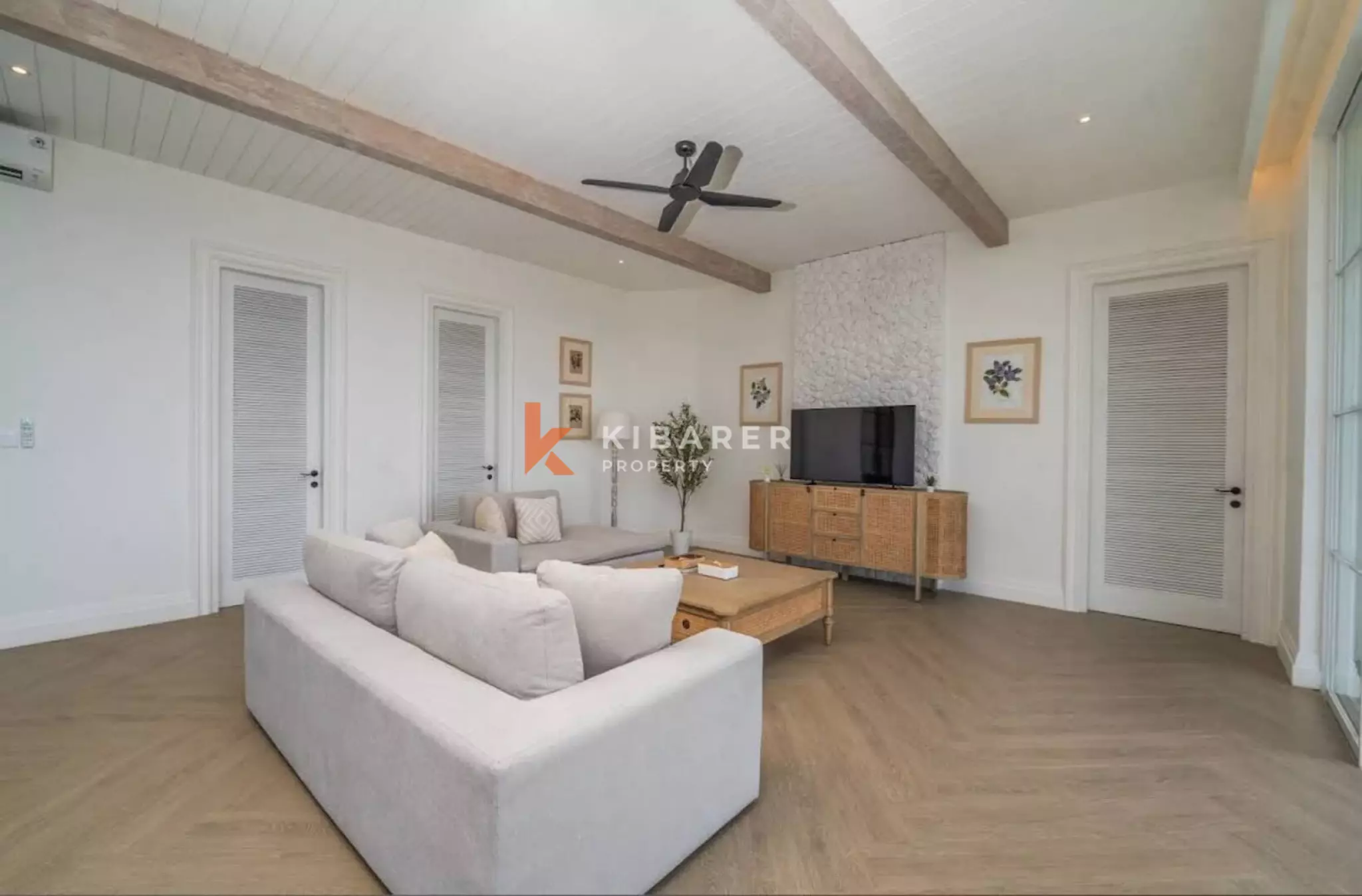 Luxury Four-Bedroom Villa with Rooftop Sea View in Prime Ungasan Location — image 4