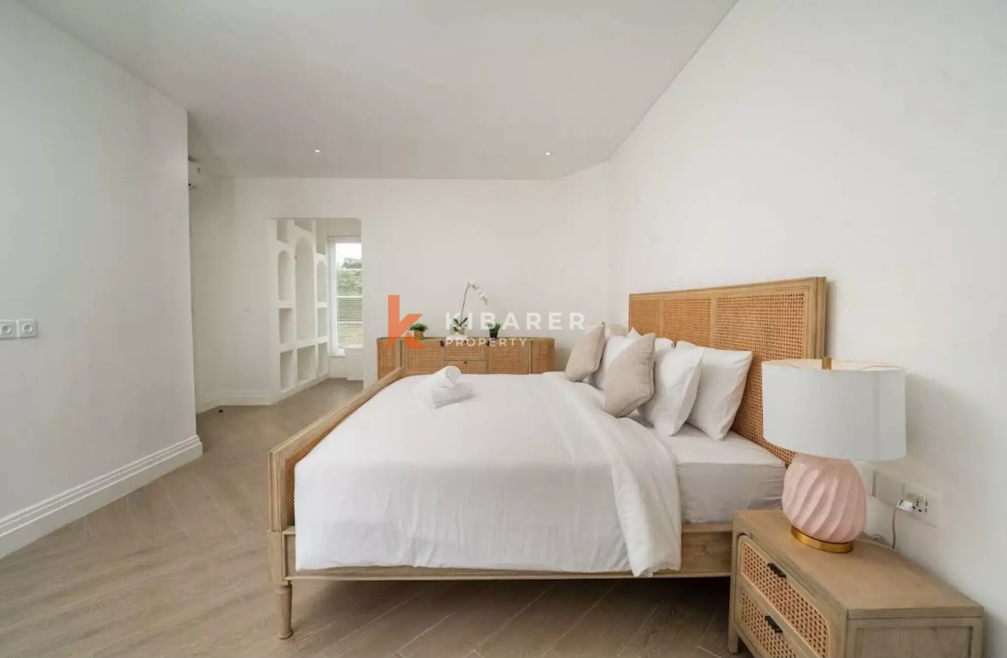 Luxury Four-Bedroom Villa with Rooftop Sea View in Prime Ungasan Location — image 13