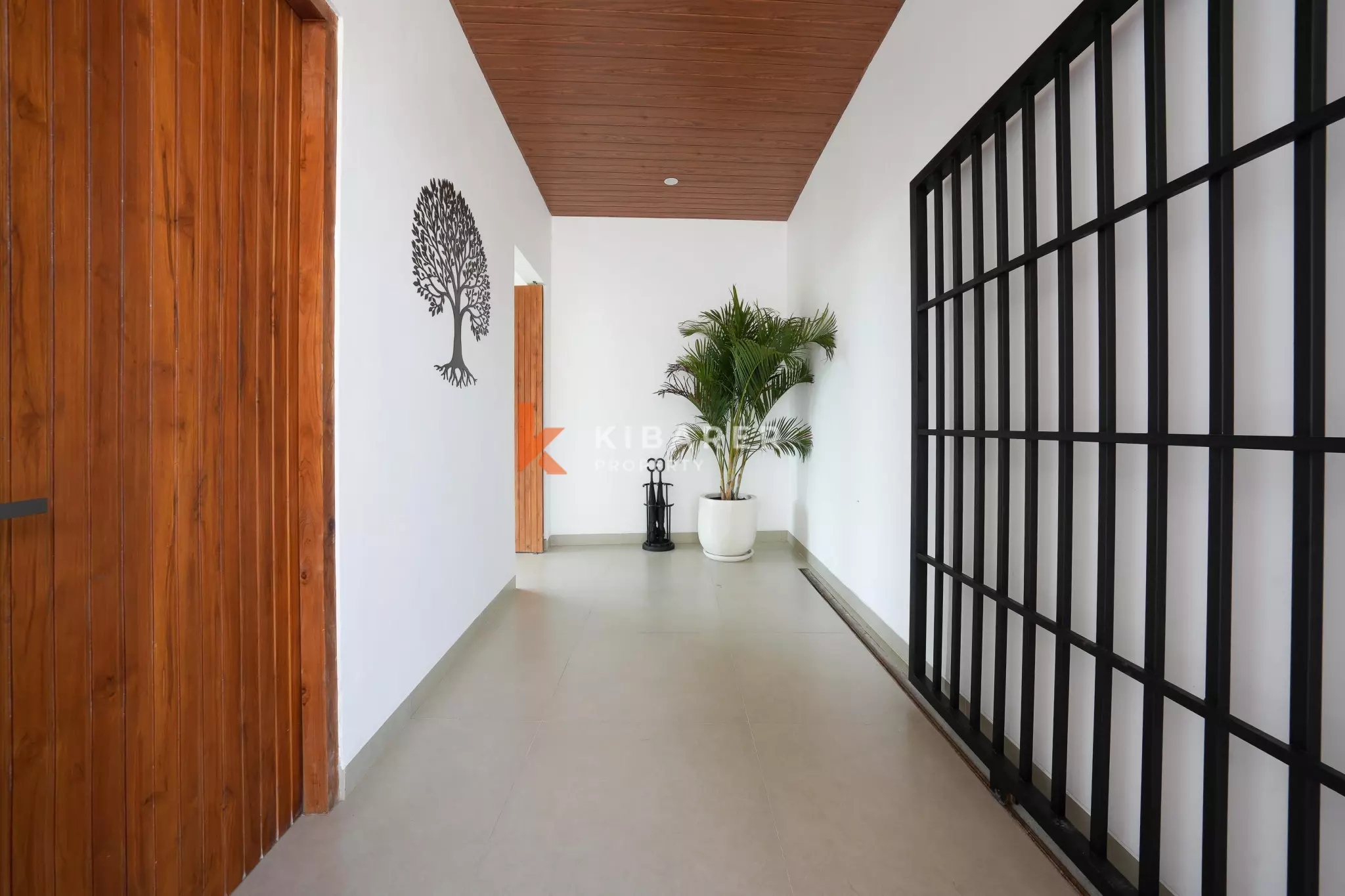 Spacious Villa with Three Bedrooms and Panoramic Views in Cepaka — image 8