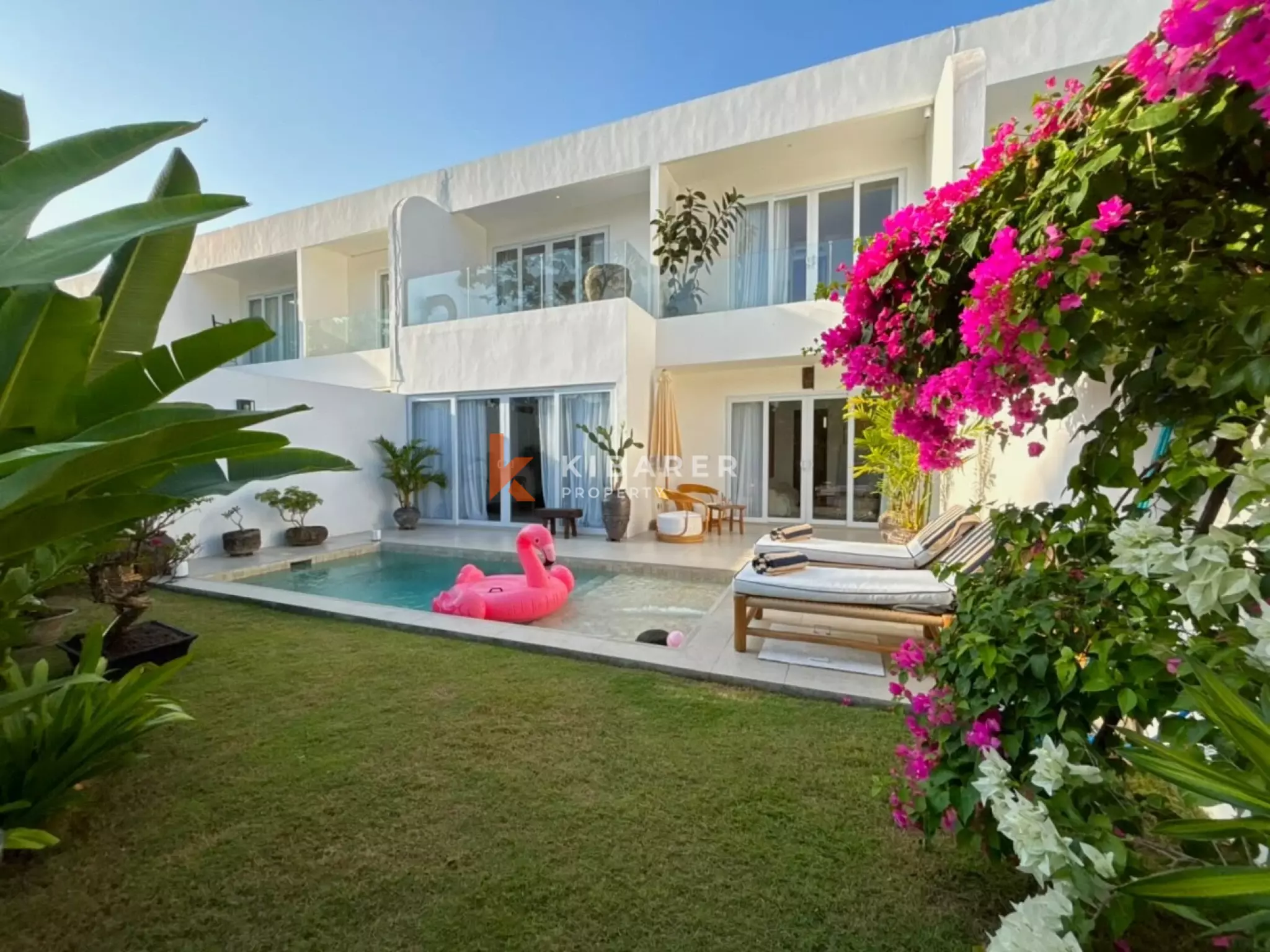 Stunning Two-Bedroom Villa with Golf Course View Near Balangan Beach