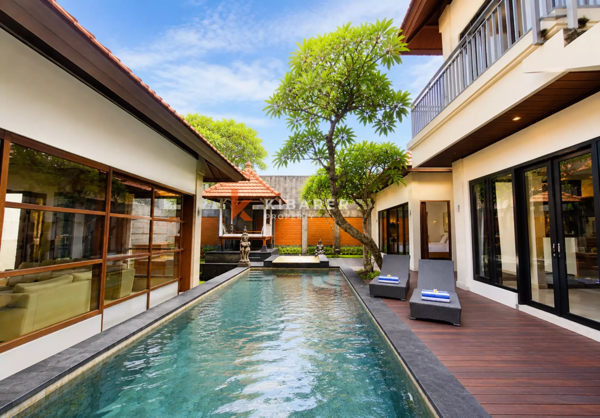 Tropical Vacation – 3-Bedroom Villa with Pool & Jacuzzi in Batu Belig — image 1