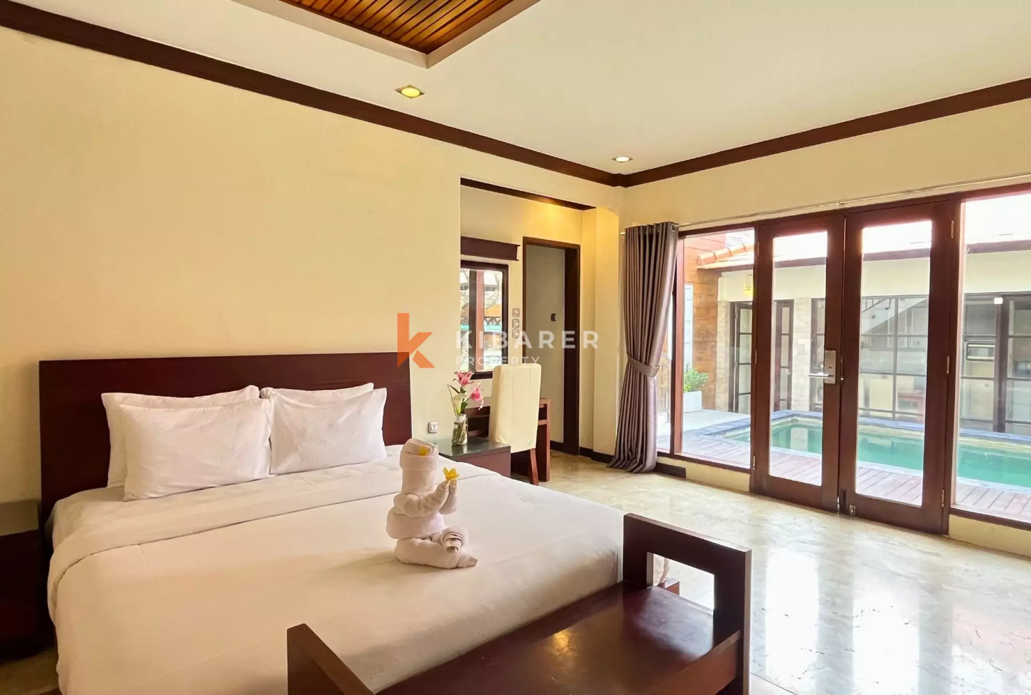 Three-Bedroom Villa with Jacuzzi Pool – Near Popular Batu Belig Spots — image 14