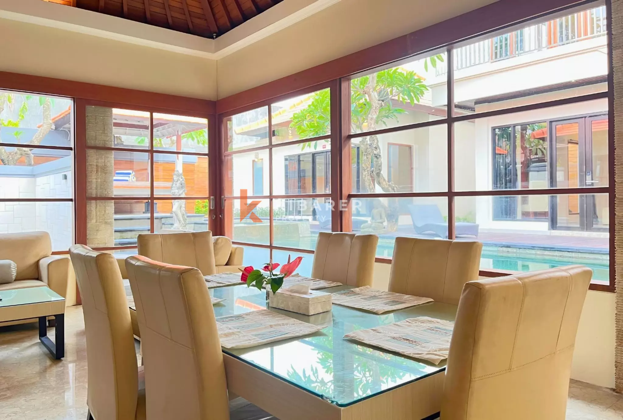 Batu Belig Retreat – 3-Bedroom Villa with Jacuzzi Pool Near Popular Spots — image 4
