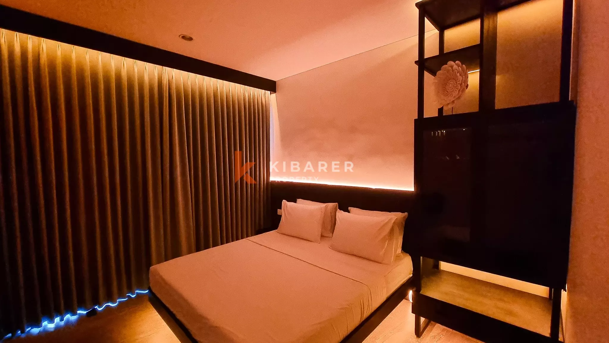 Contemporary Three-Bedroom Villa with Remote Work Space in Umalas — image 14