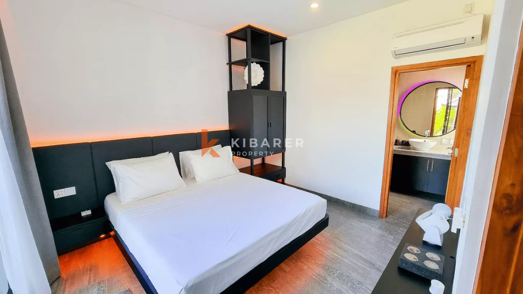 Contemporary Three-Bedroom Villa with Remote Work Space in Umalas — image 17