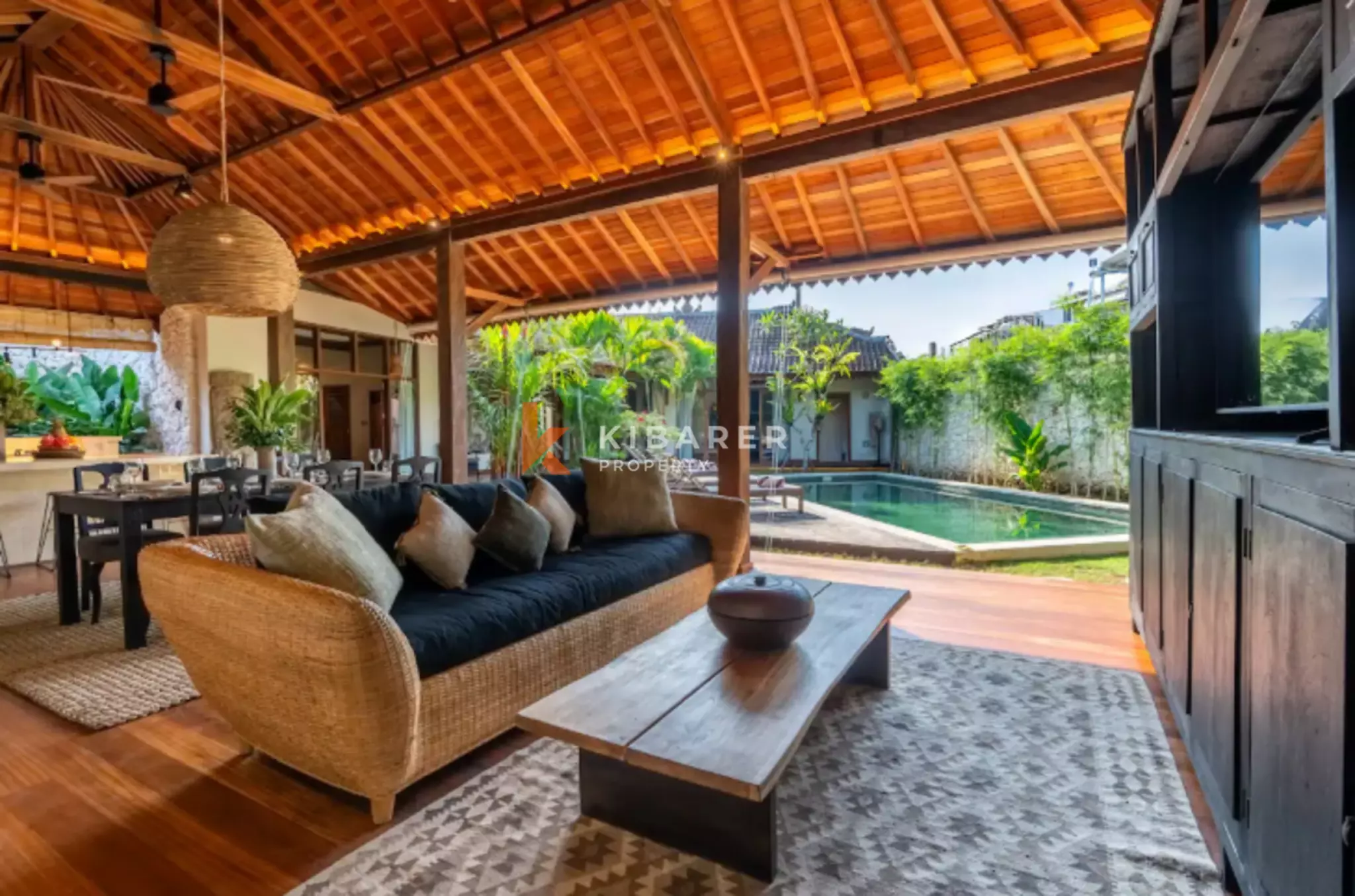 Stunning 3-Bedroom Bali Villa with Garden View Near Canggu — image 4