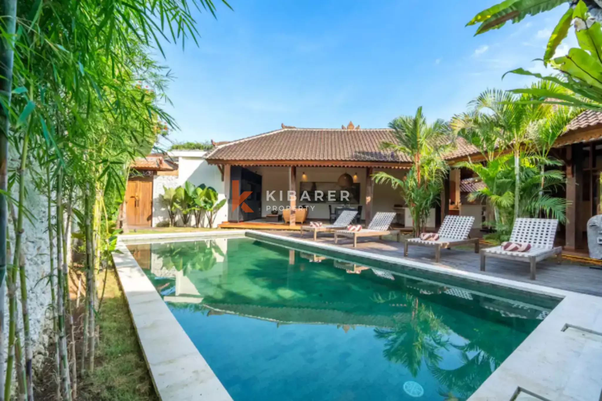 Stunning 3-Bedroom Bali Villa with Garden View Near Canggu — image 2