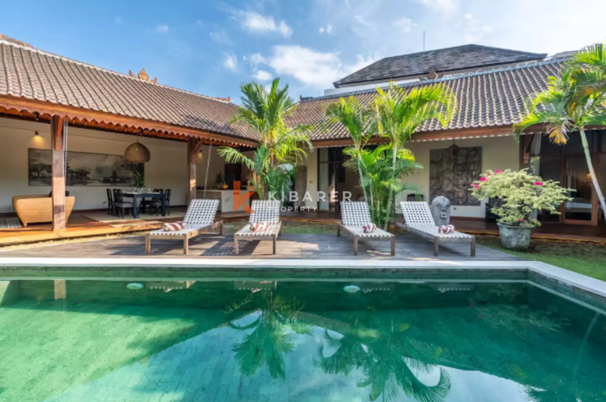 Stunning 3-Bedroom Bali Villa with Garden View Near Canggu — image 1