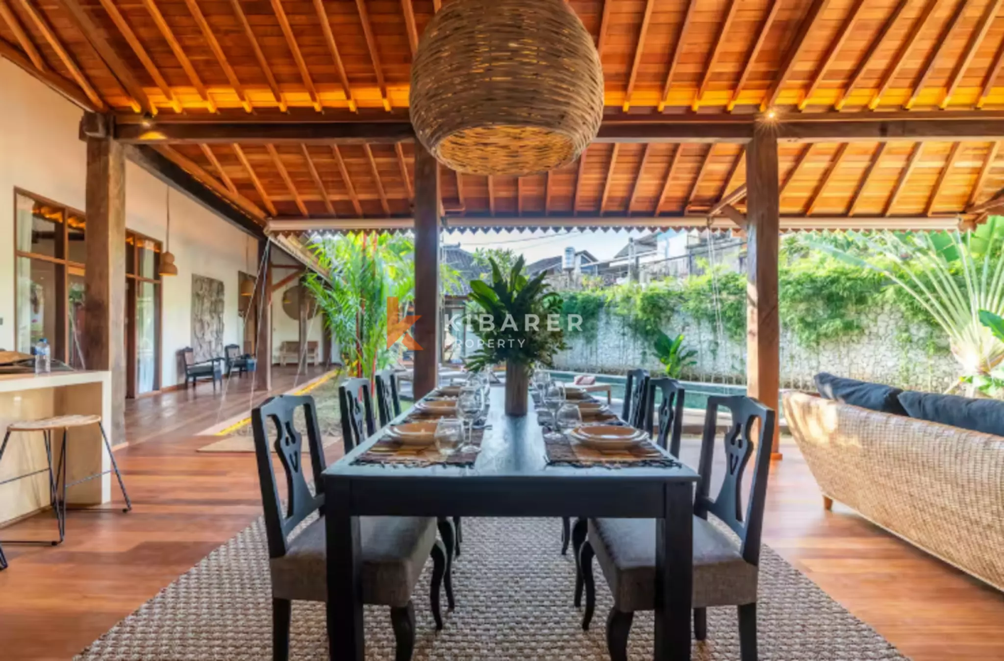 Stunning 3-Bedroom Bali Villa with Garden View Near Canggu — image 7