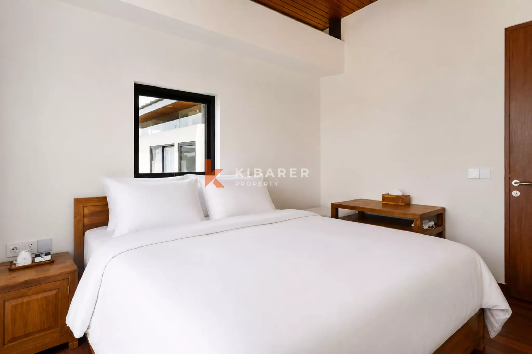 Sophisticated Three-Bedroom Villa with Private Pool in Nusa Dua — image 14