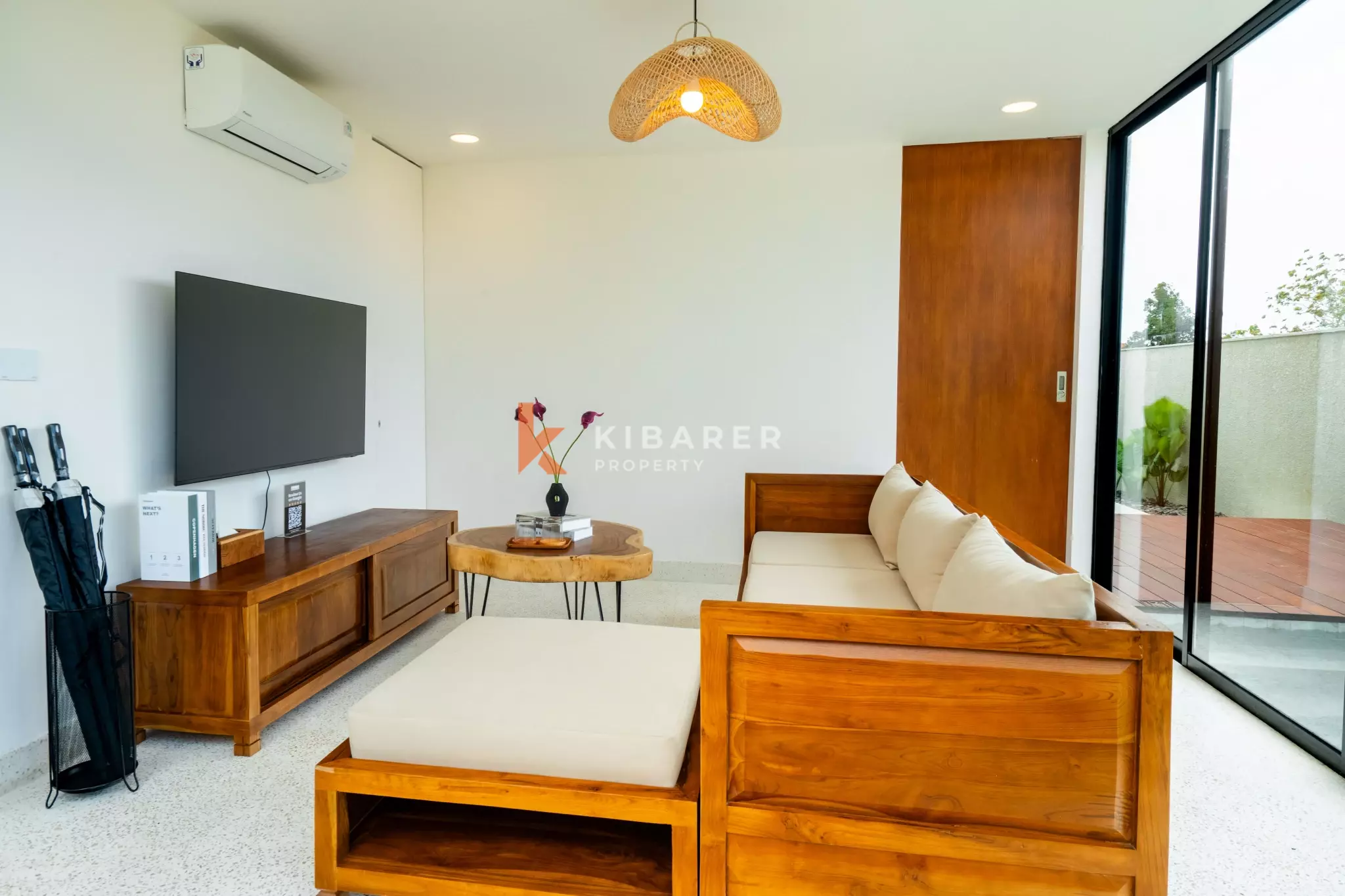 Luxury Three-Bedroom Villa with Private Pool in Nusa Dua — image 8