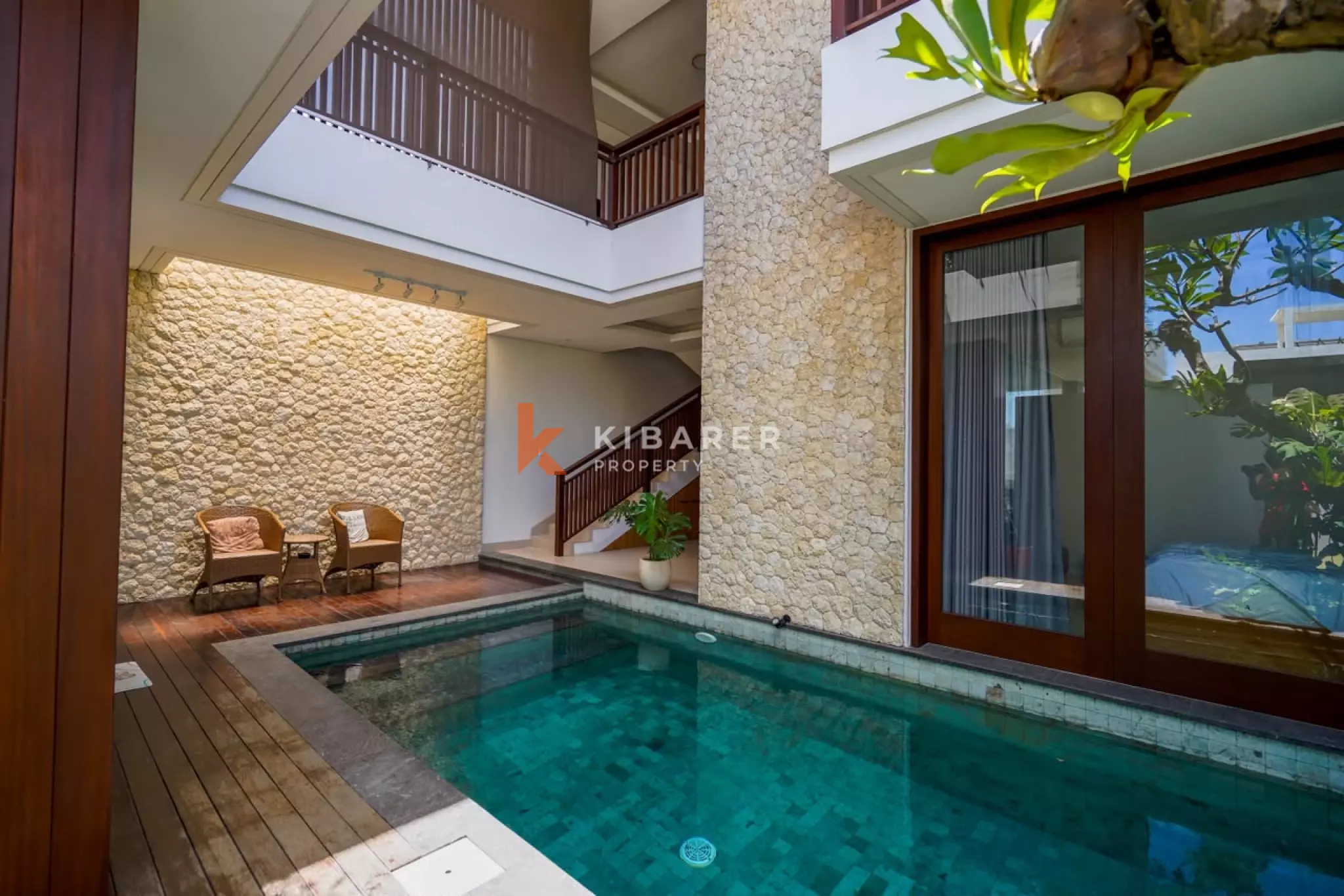Fully Furnished Three-Bedroom Villa with Enclosed Living Area in Cemagi