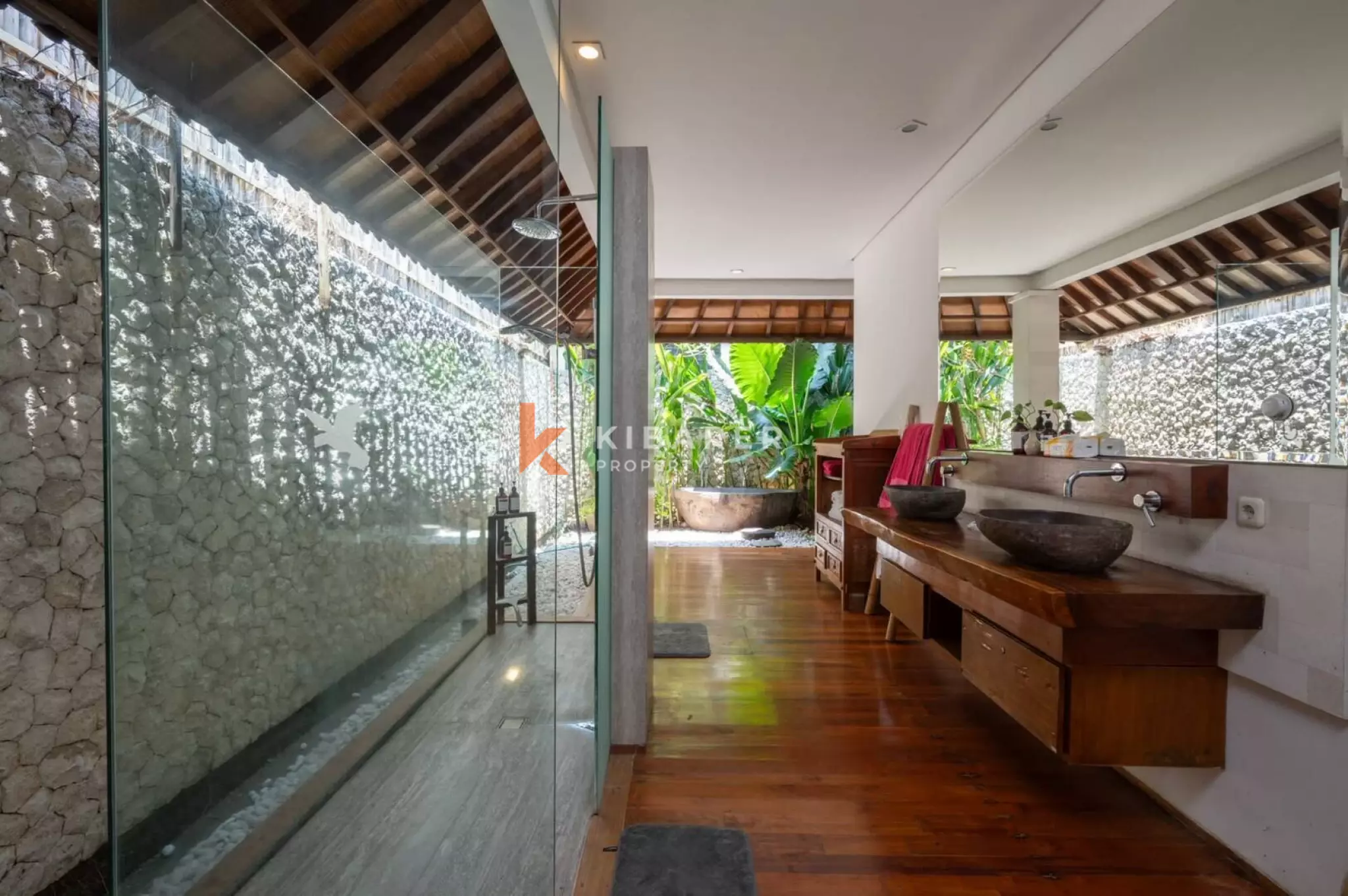 Enchanted Garden – Three-Bedroom Villa in Kerobokan — image 13