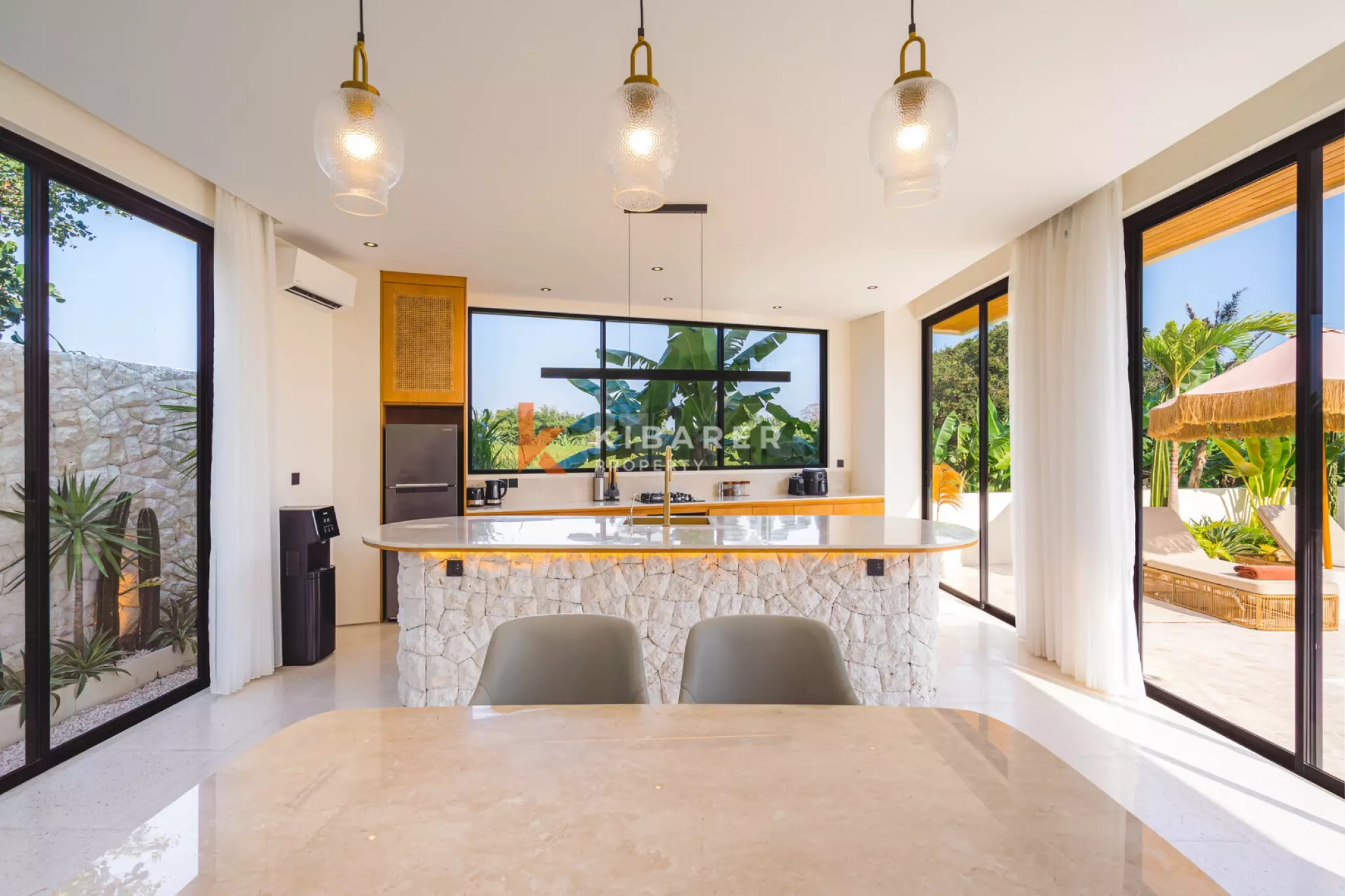 Two-Bedroom Mediterranean Villa with Wellness Area and Rooftop in Munggu — image 10