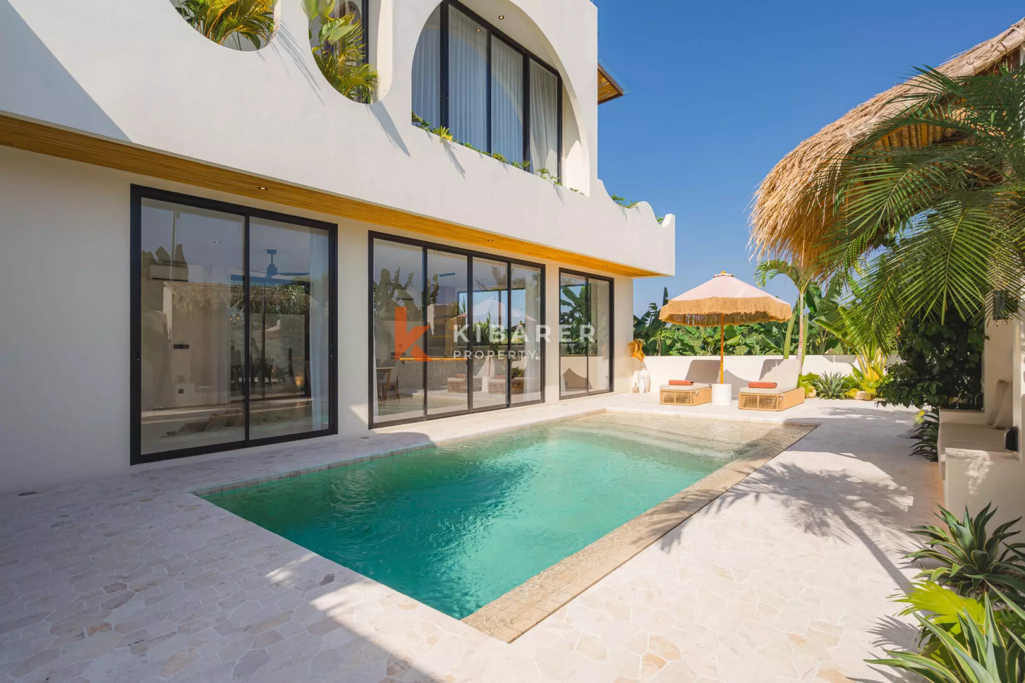 Two-Bedroom Mediterranean Villa with Wellness Area and Rooftop in Munggu
