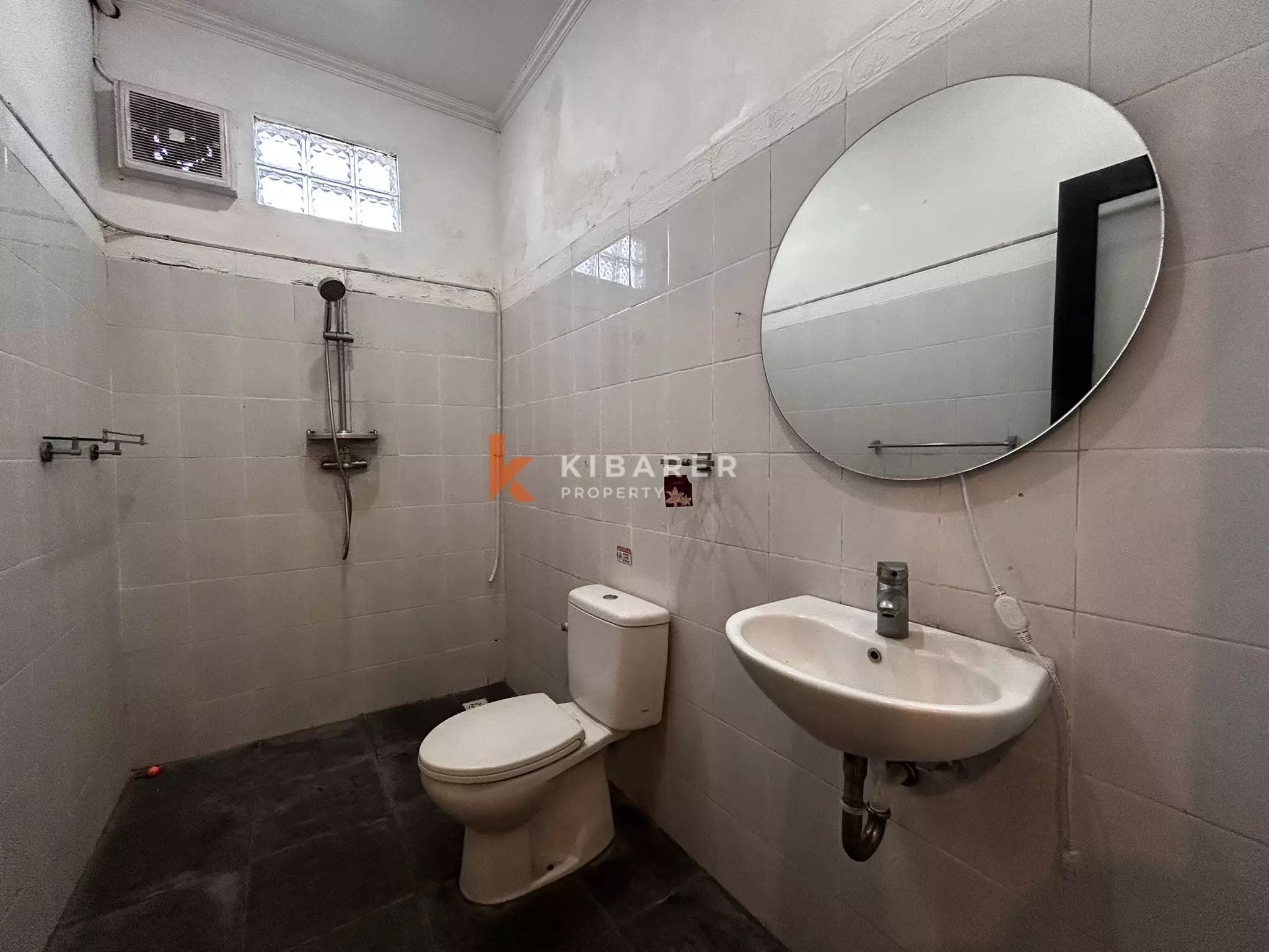 Two-Bedroom Balinese Style Villa with Semi-Furnished Interiors in Seminyak — image 11