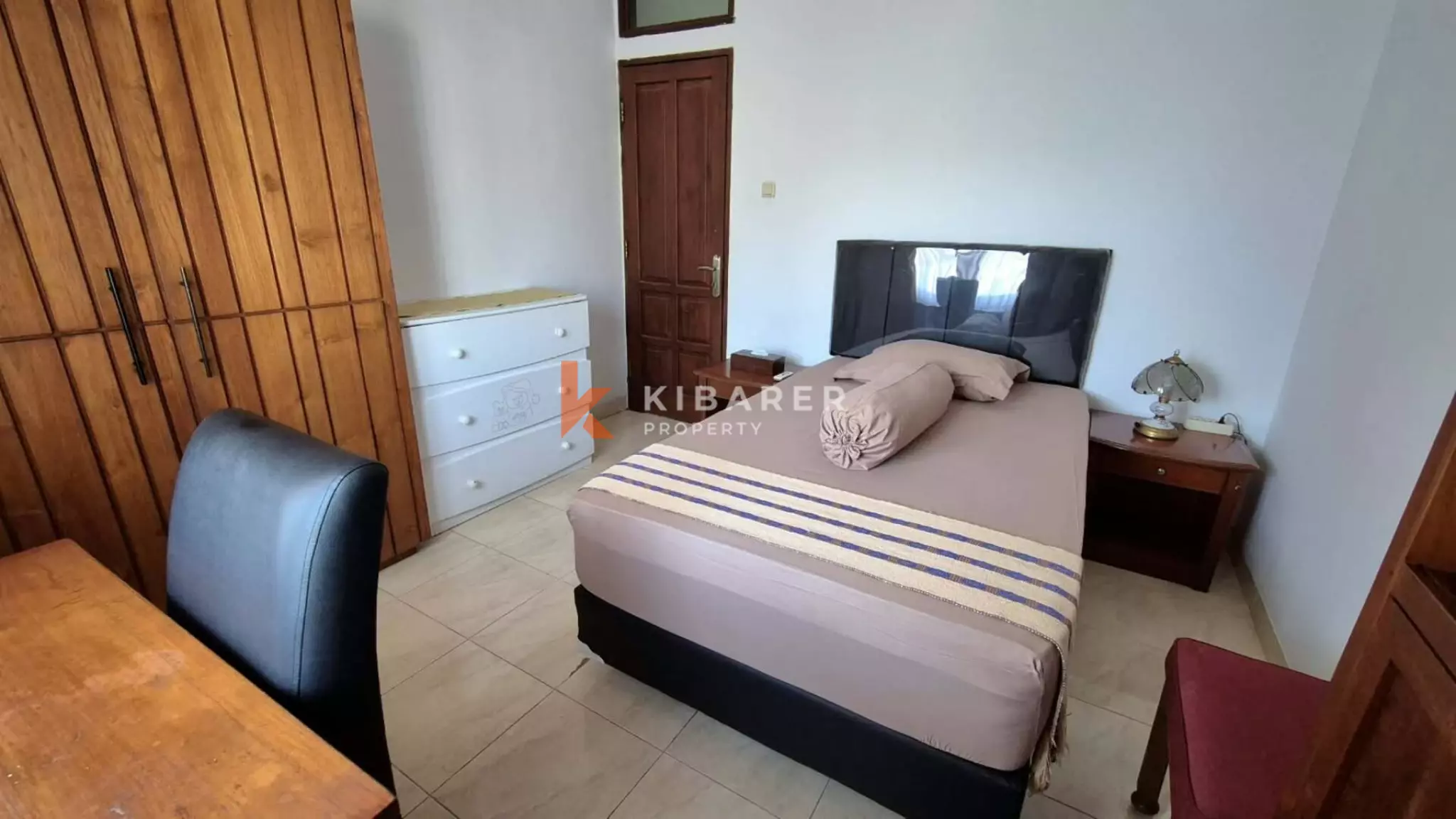 The Jimbaran House – Spacious Residence with Four Bedrooms and Swimming Pool — image 9