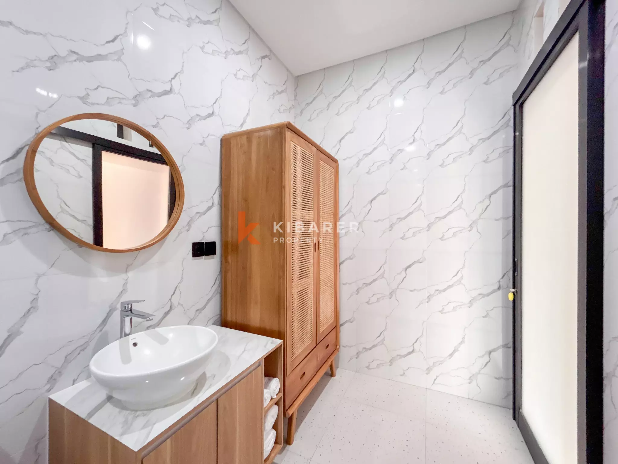 Charming Modern Two-Bedroom Villa with Swimming Pool in Padonan — image 8