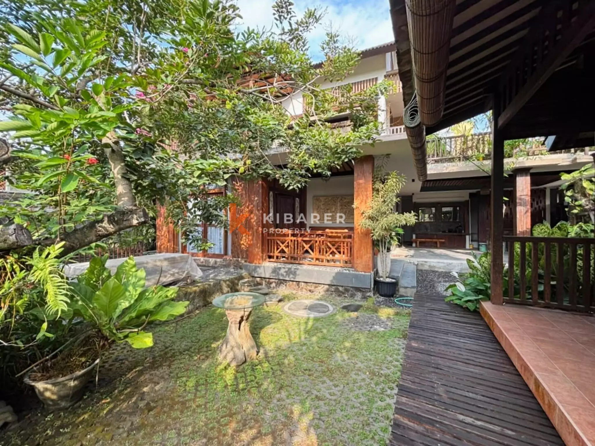 The Green House – Modern Villa with Three Bedrooms in Munggu — image 4
