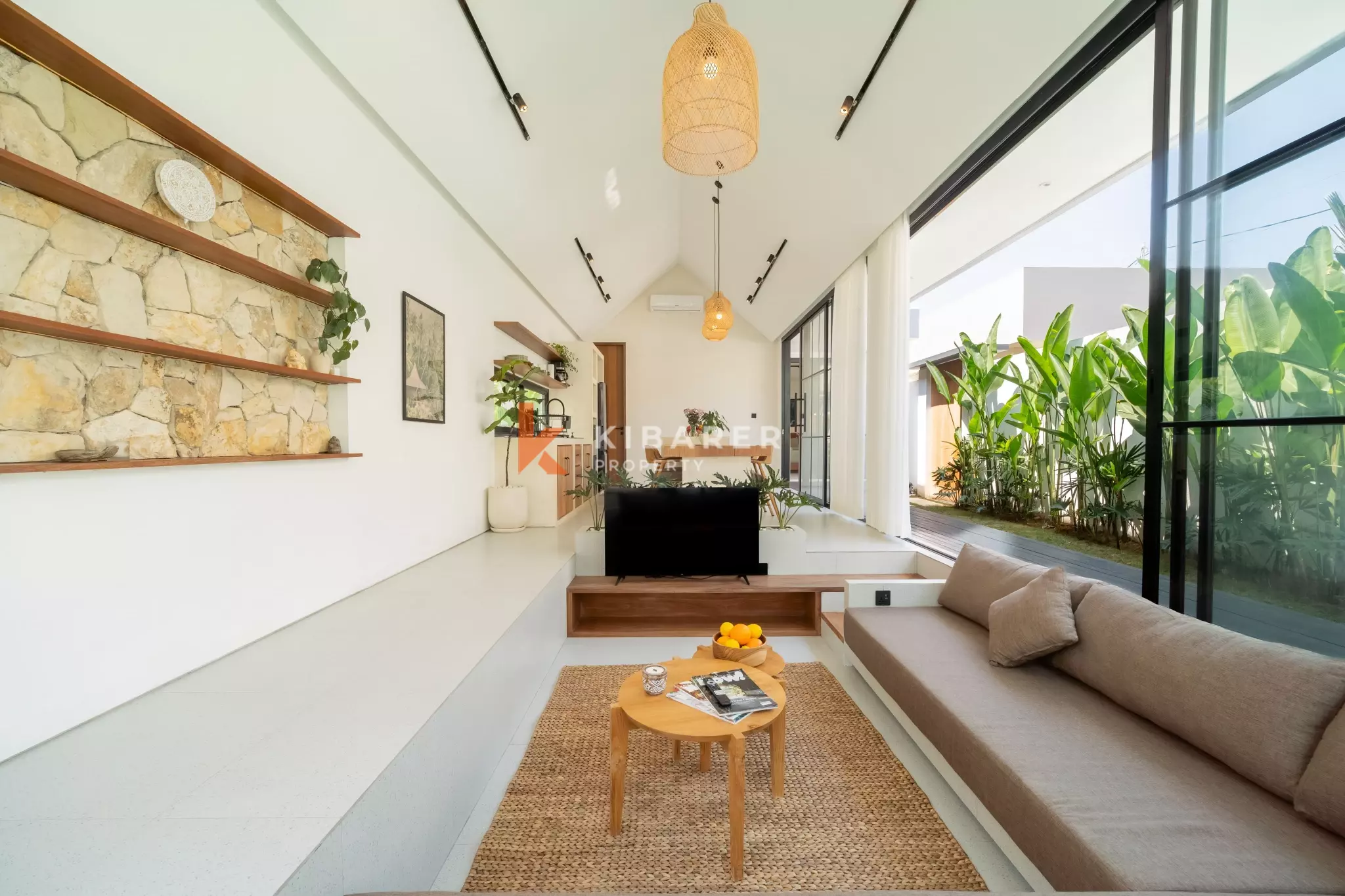 Stylish Two-Bedroom Villa with Private Pool in Tabanan — image 7