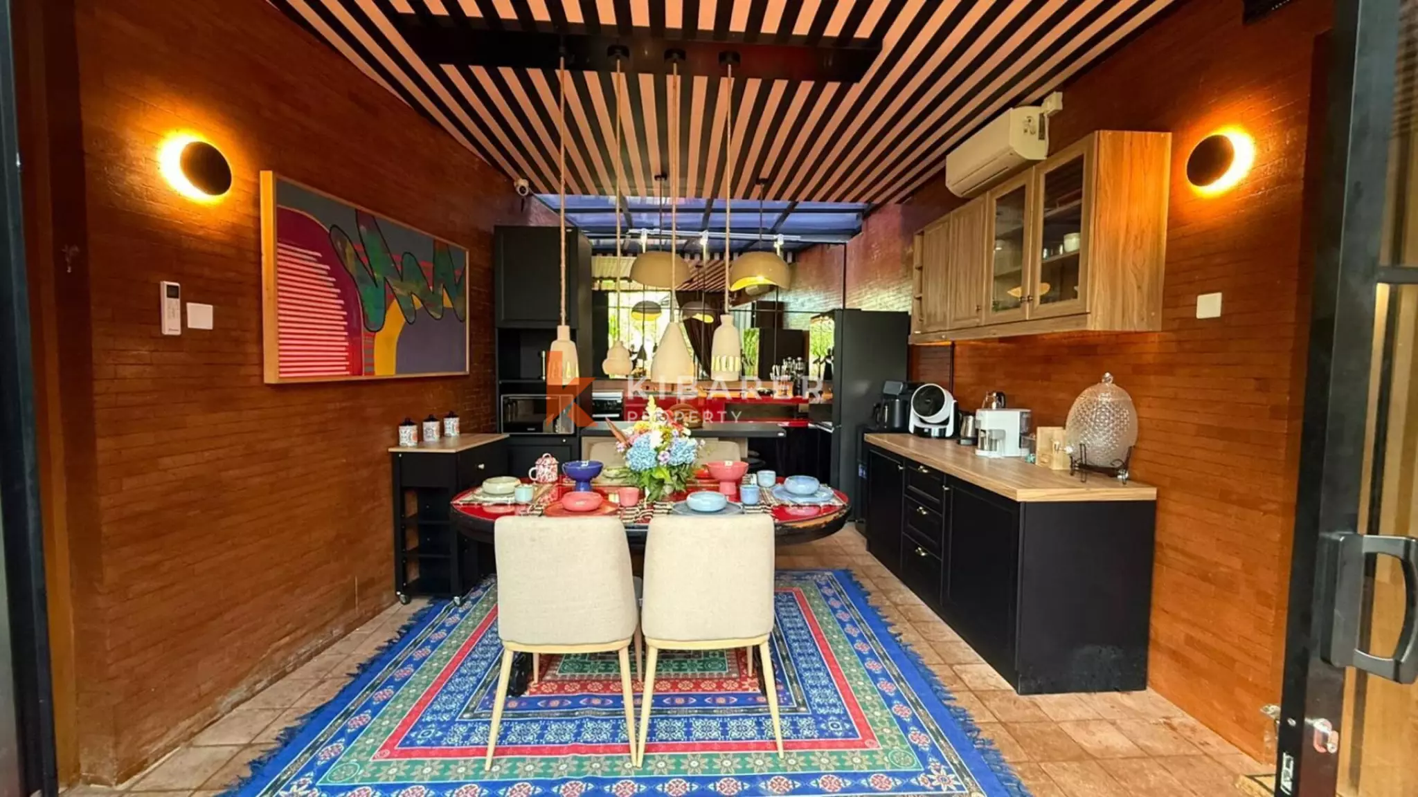 Tropical Five-Bedroom Villa with Private Jacuzzi in Kayu Tulang — image 3