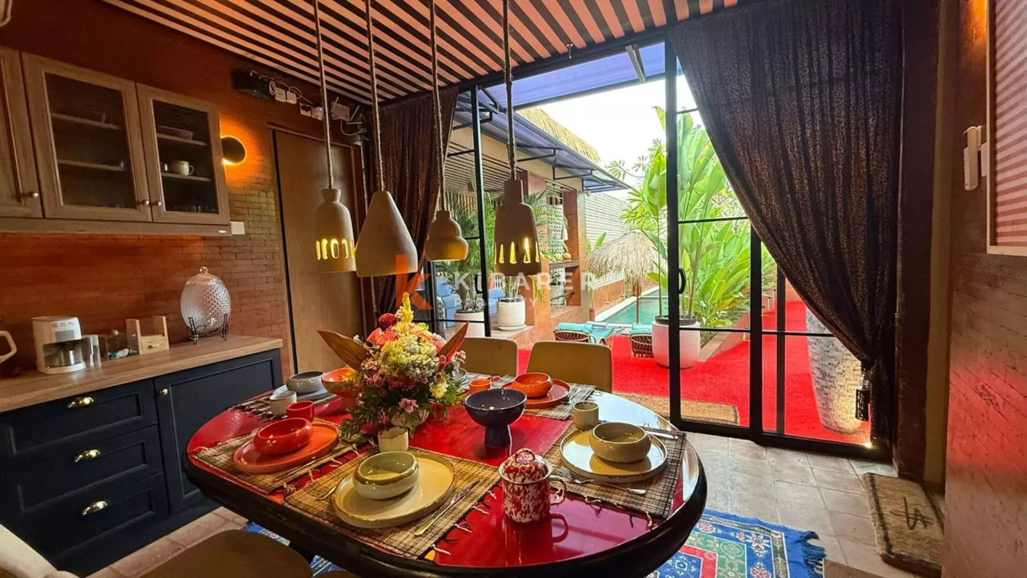 Tropical Five-Bedroom Villa with Private Jacuzzi in Kayu Tulang — image 4