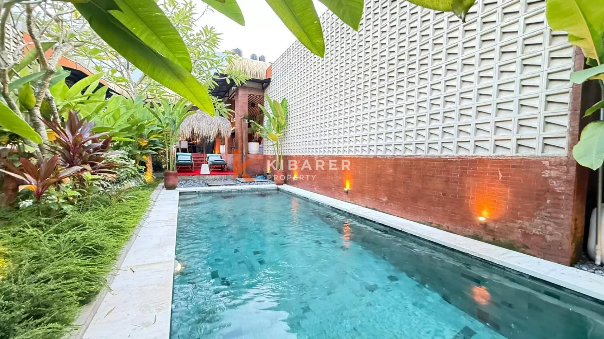 Tropical Five-Bedroom Villa with Private Jacuzzi in Kayu Tulang — image 2